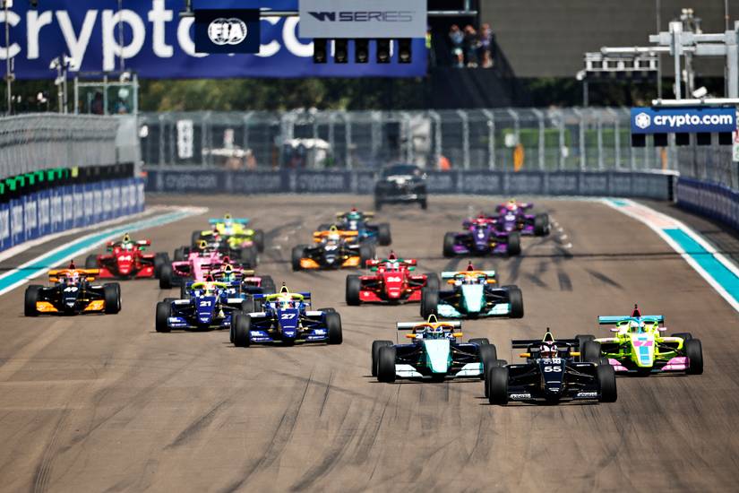 Female Sim Racers F1 Esports: McLaren's mission to encourage more female sim racers