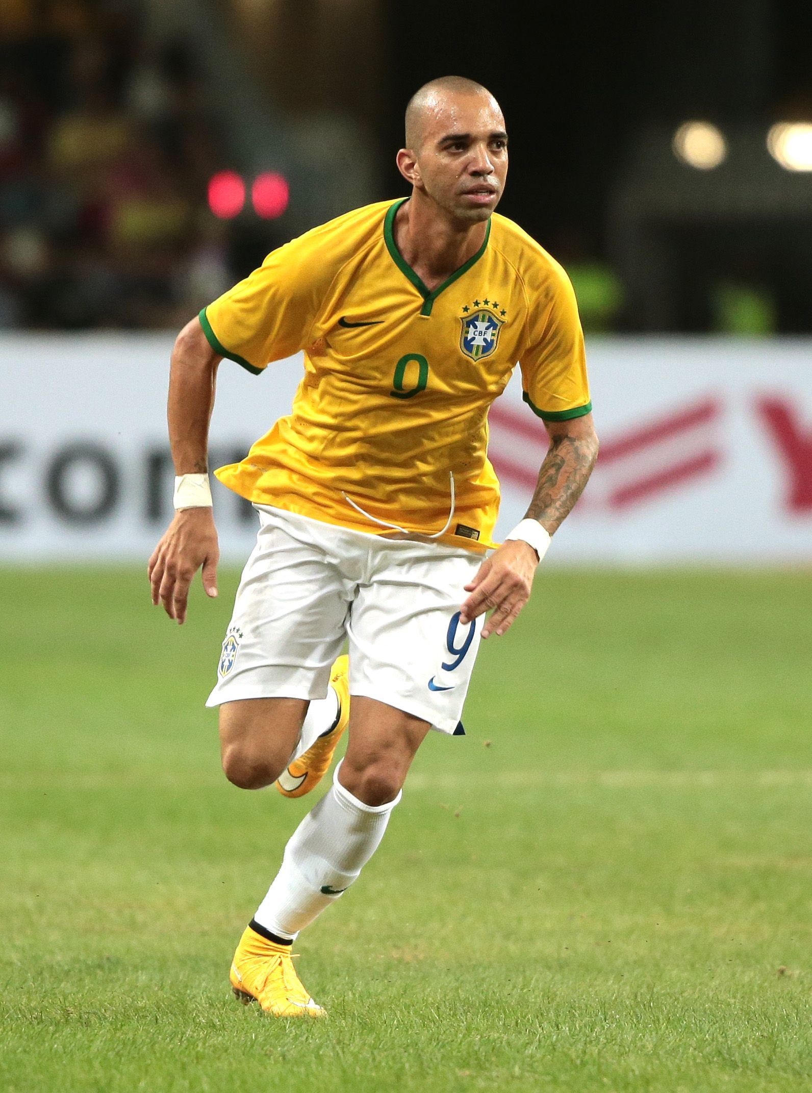 Tardelli playing for Brazil.