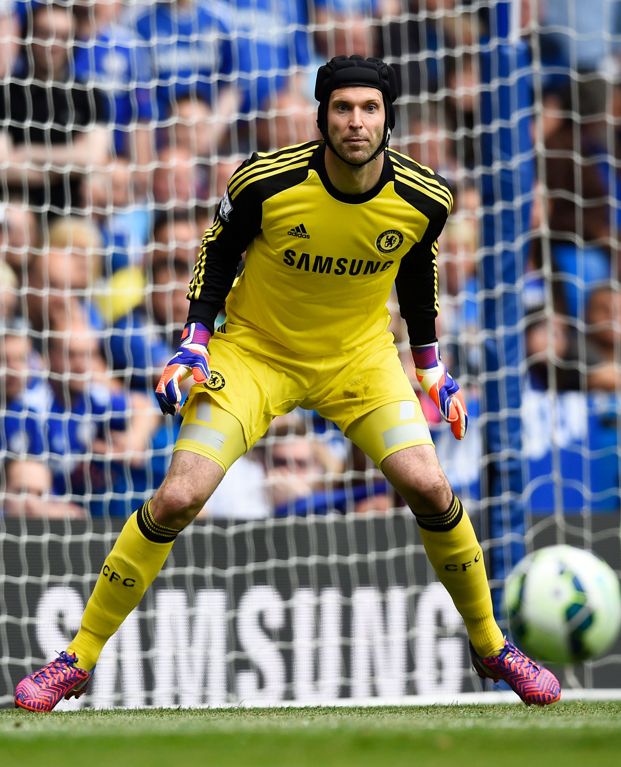 Cech playing for Chelsea.
