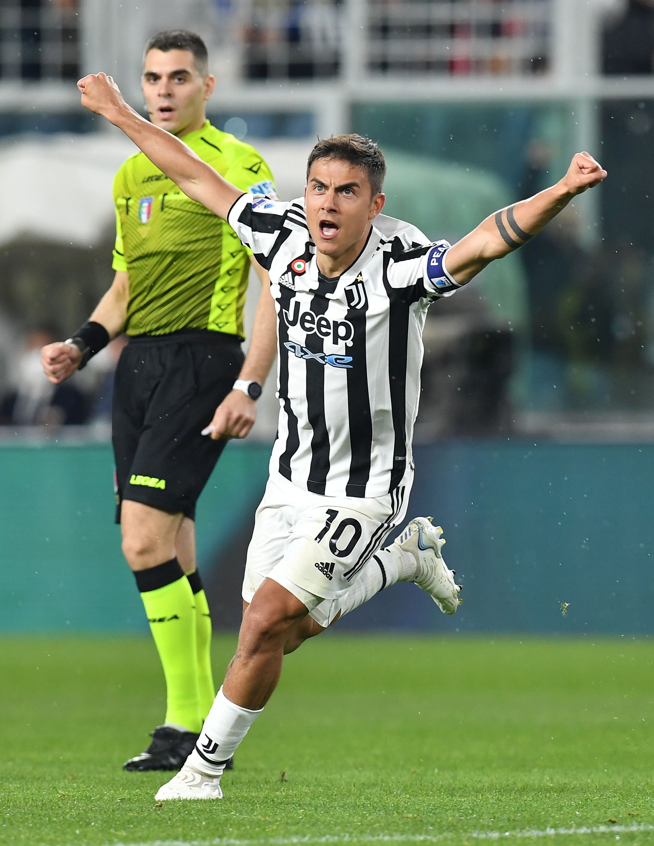 Dybala celebrates a Juventus goal.