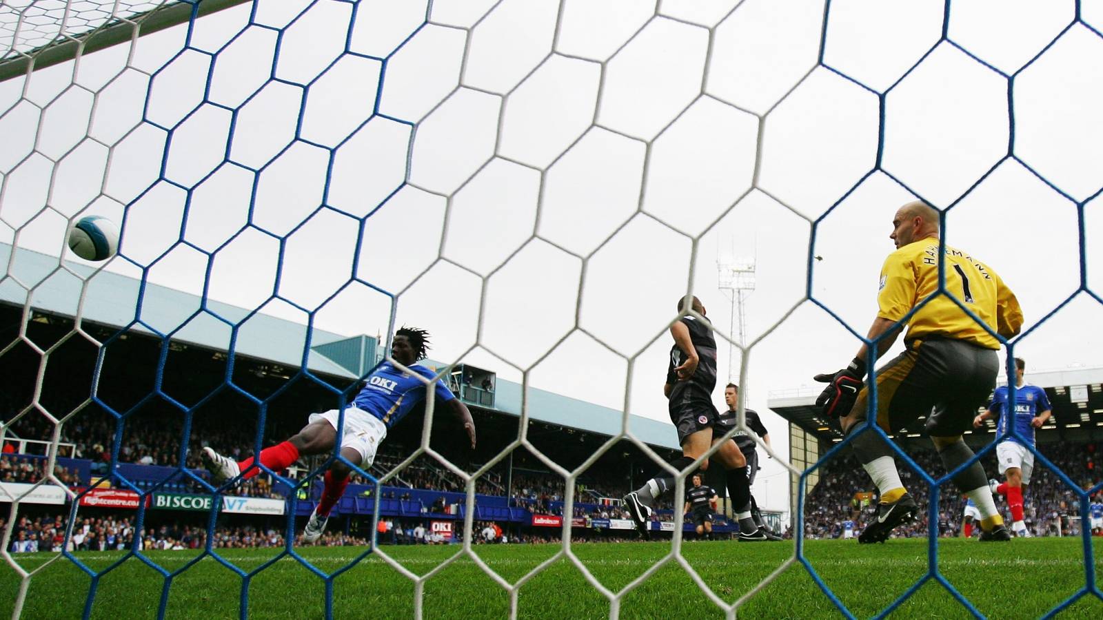 What is the highest-scoring Premier League game of all time?