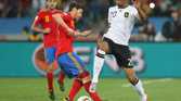 Xabi Alonso &amp; Jerome Boateng in action