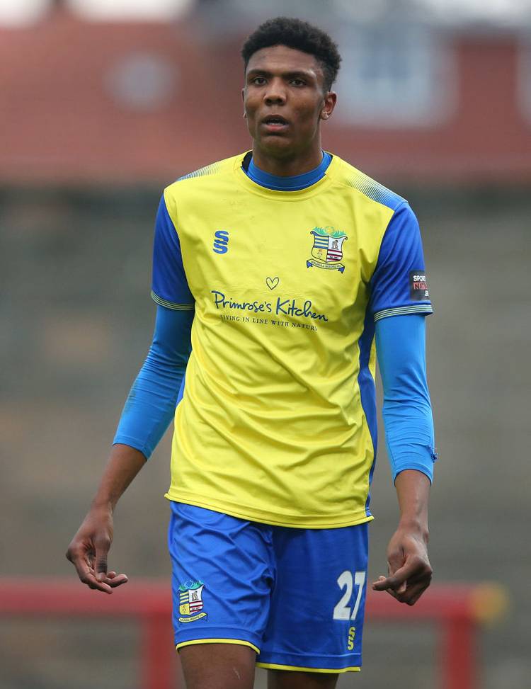 Kyle Hudlin to Huddersfield: Video of Britain's tallest footballer