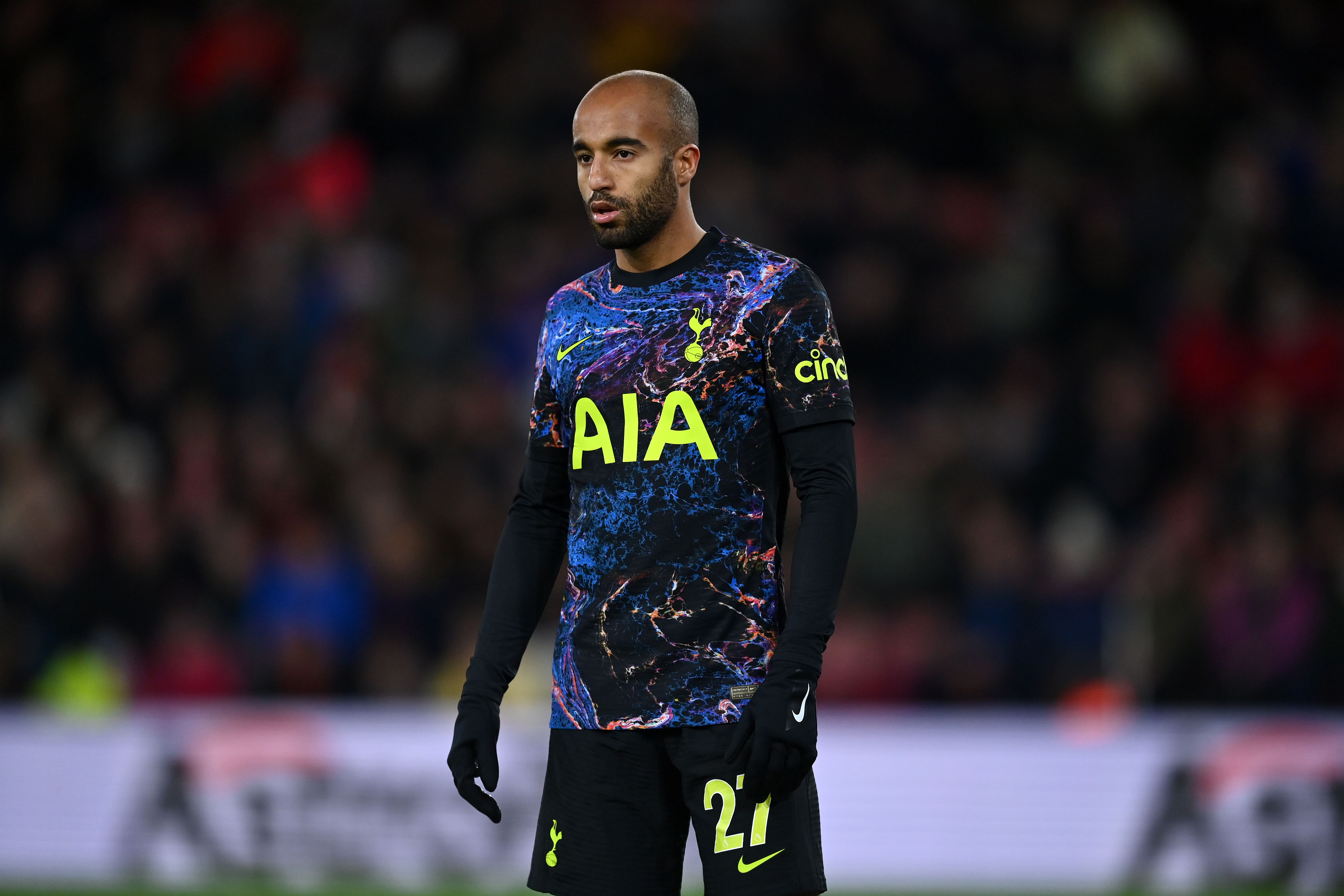 Moura watches over play for Spurs