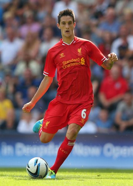 Alberto playing for Liverpool.