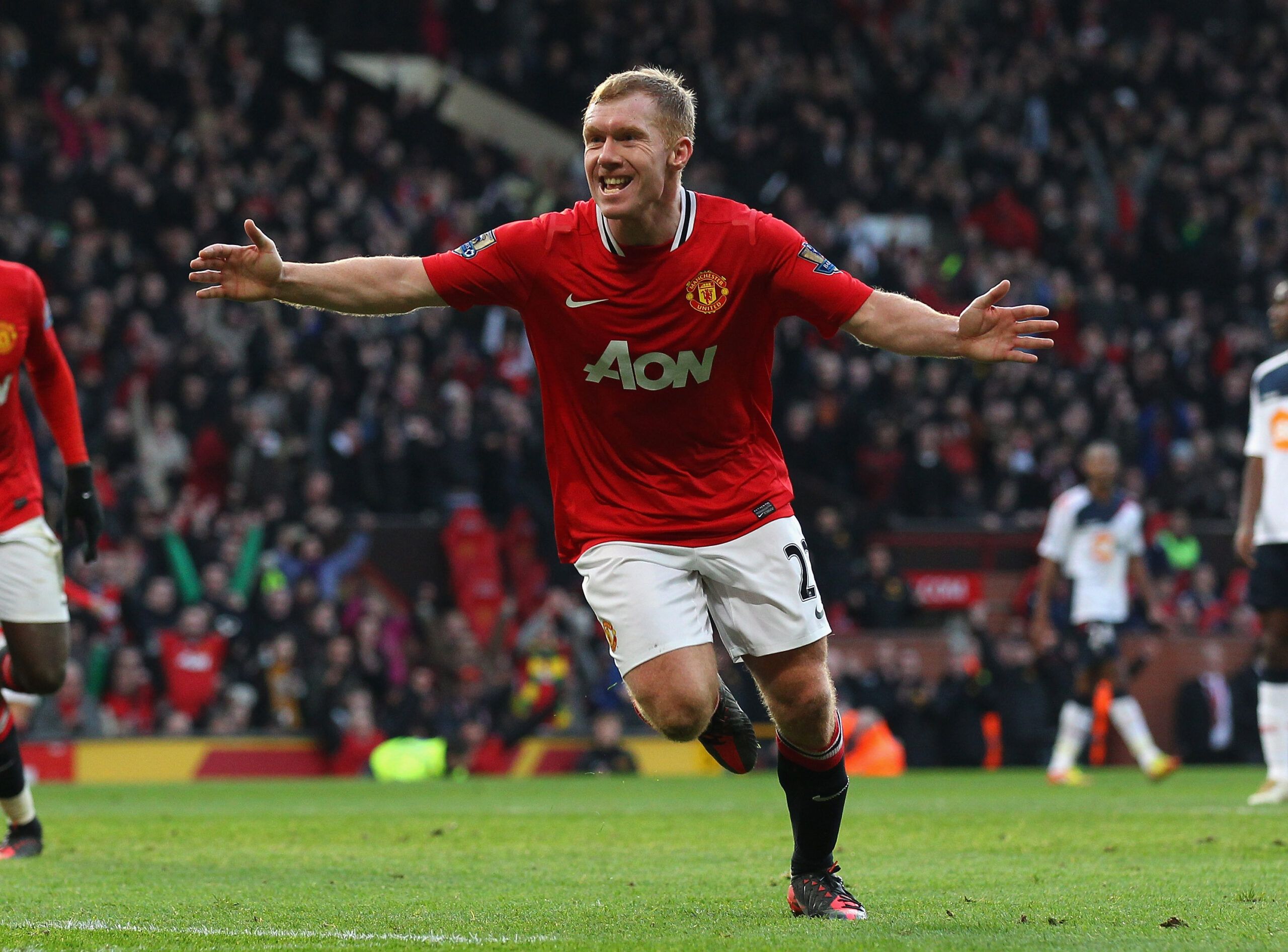 Manchester United Legend Paul Scholes Playing For 11th Tier Royton Town