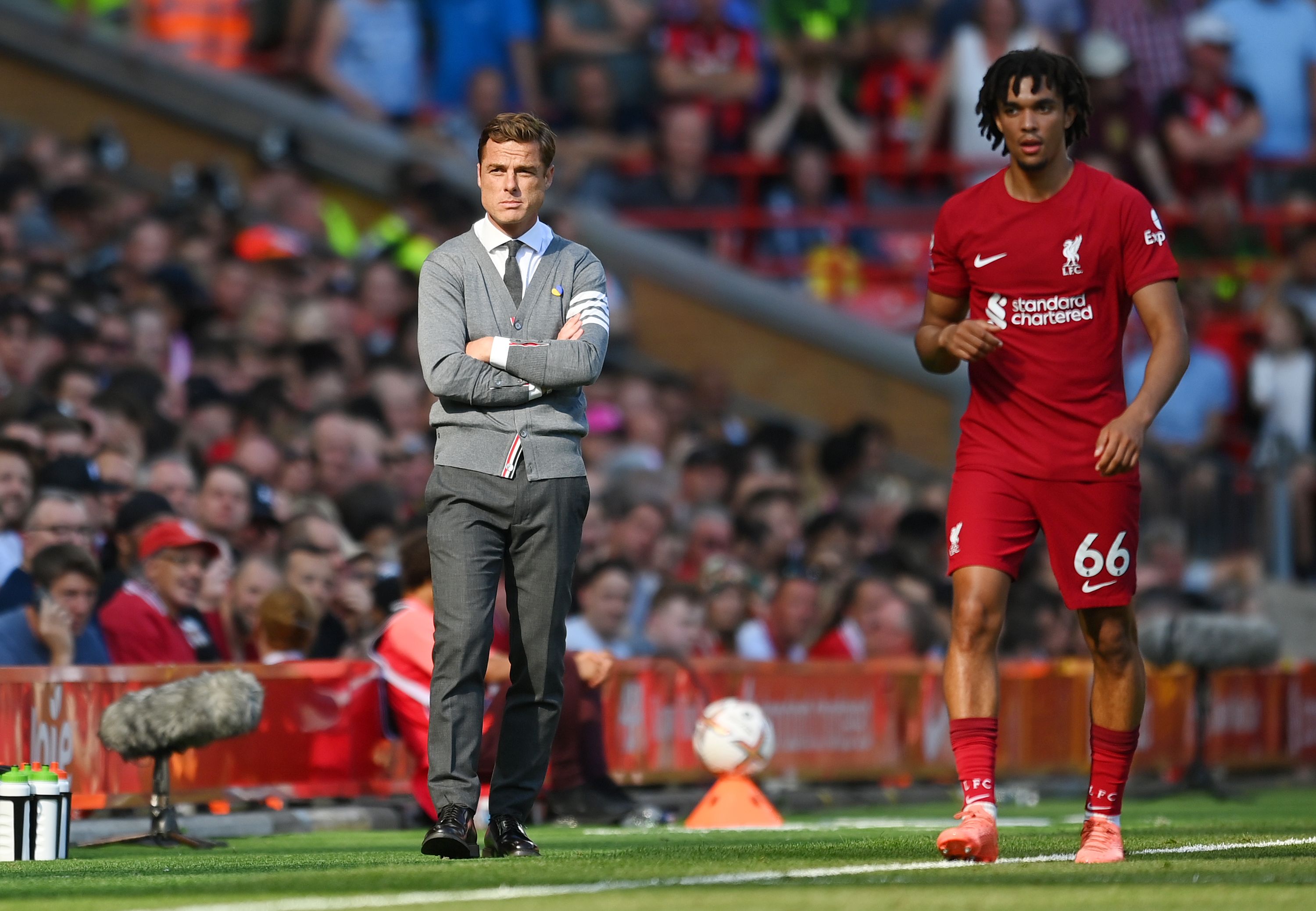 Parker watches on as Liverpool beat Bournemouth