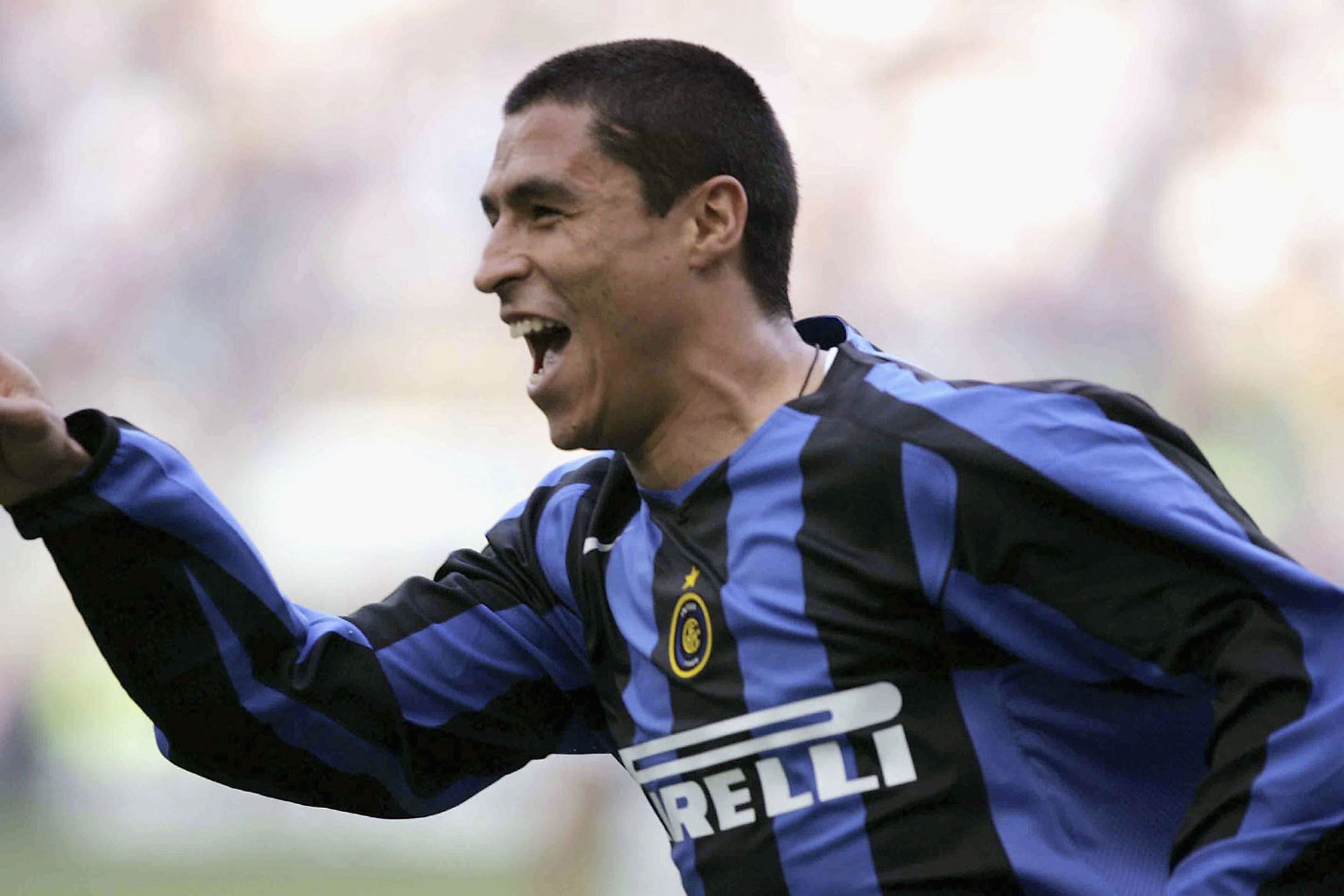 Ivan Cordoba of Inter Milan celebrates 