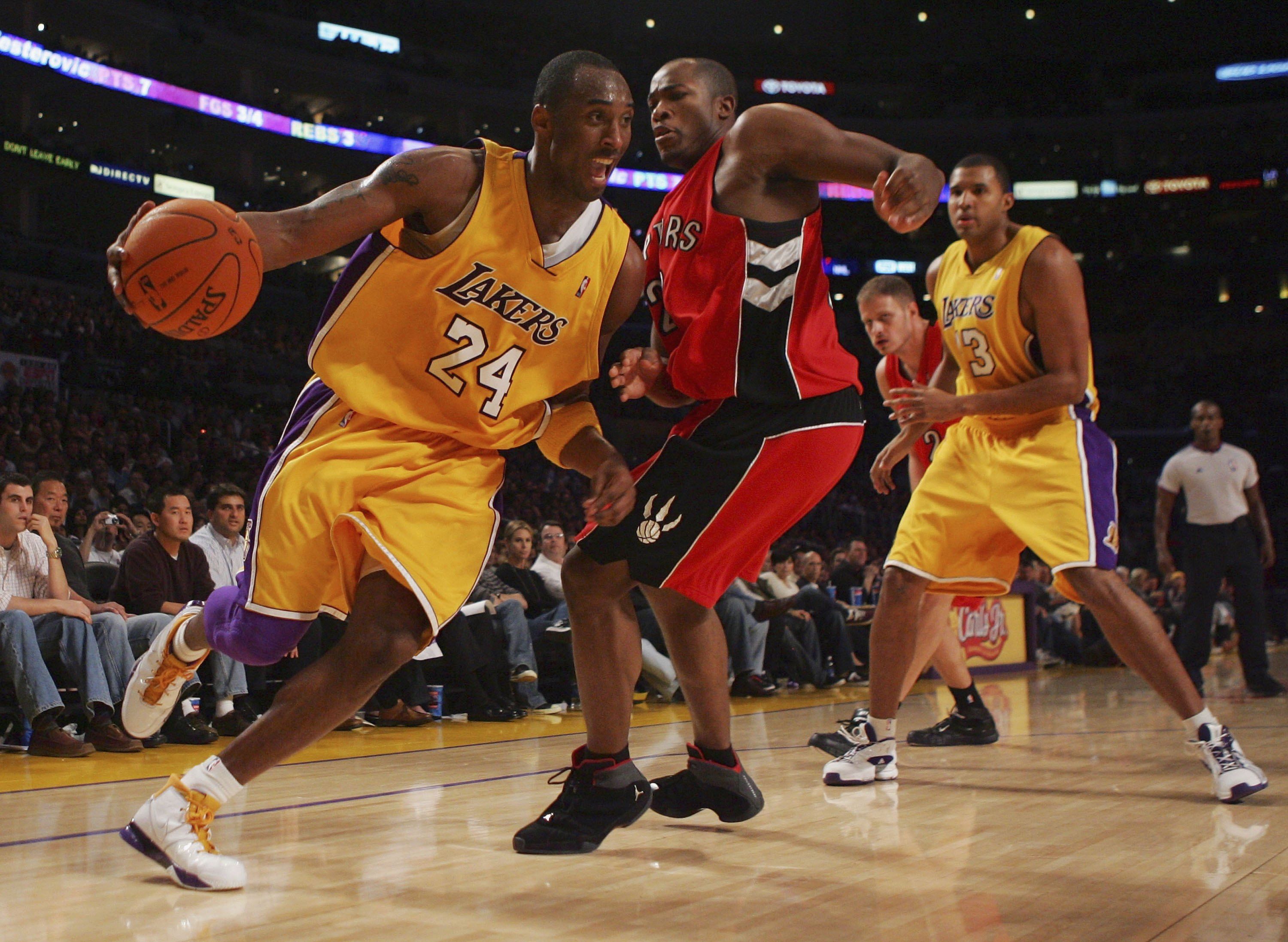 Toronto Raptors v Los Angeles Lakers