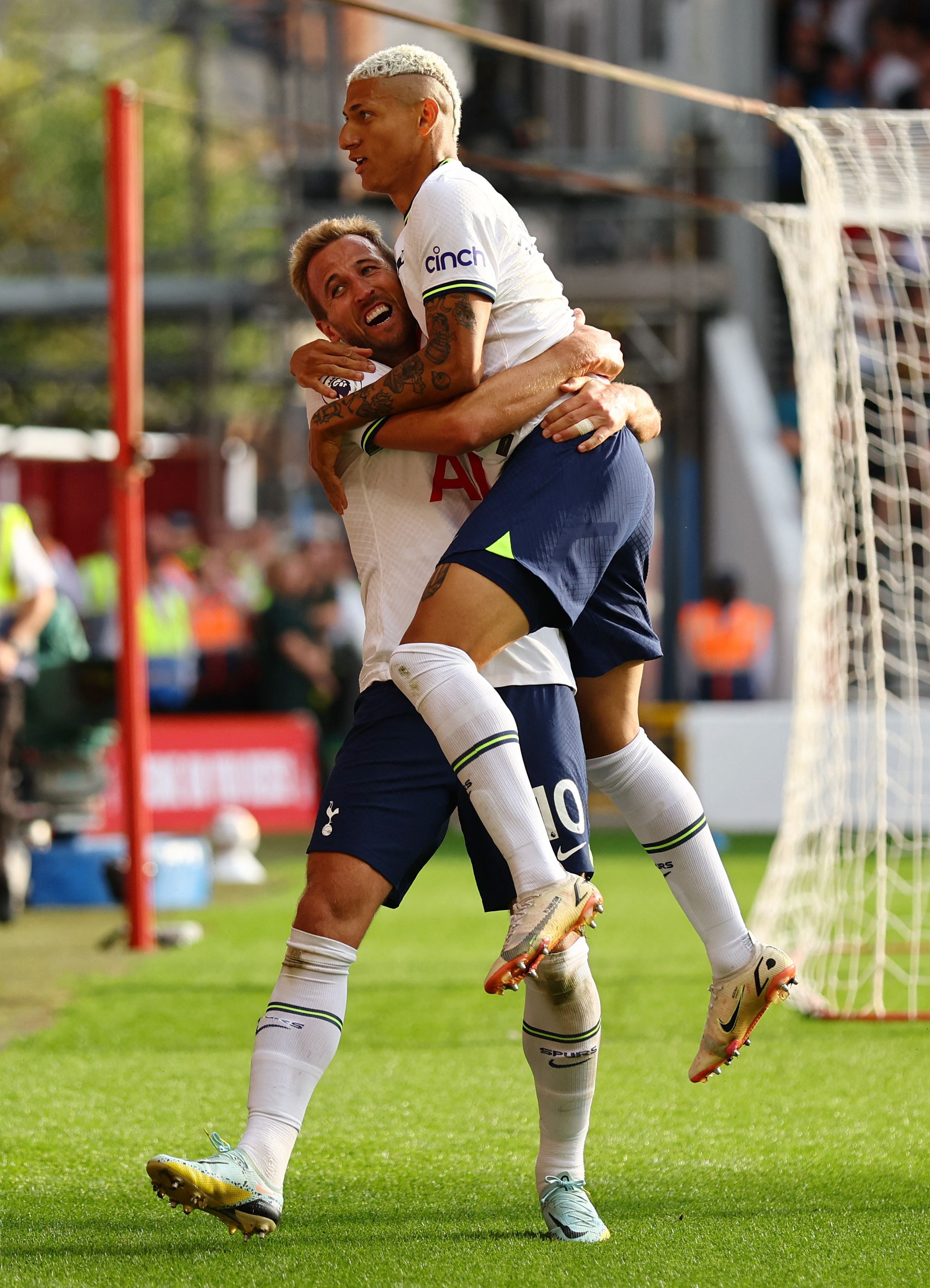 Kane scores for Tottenham.