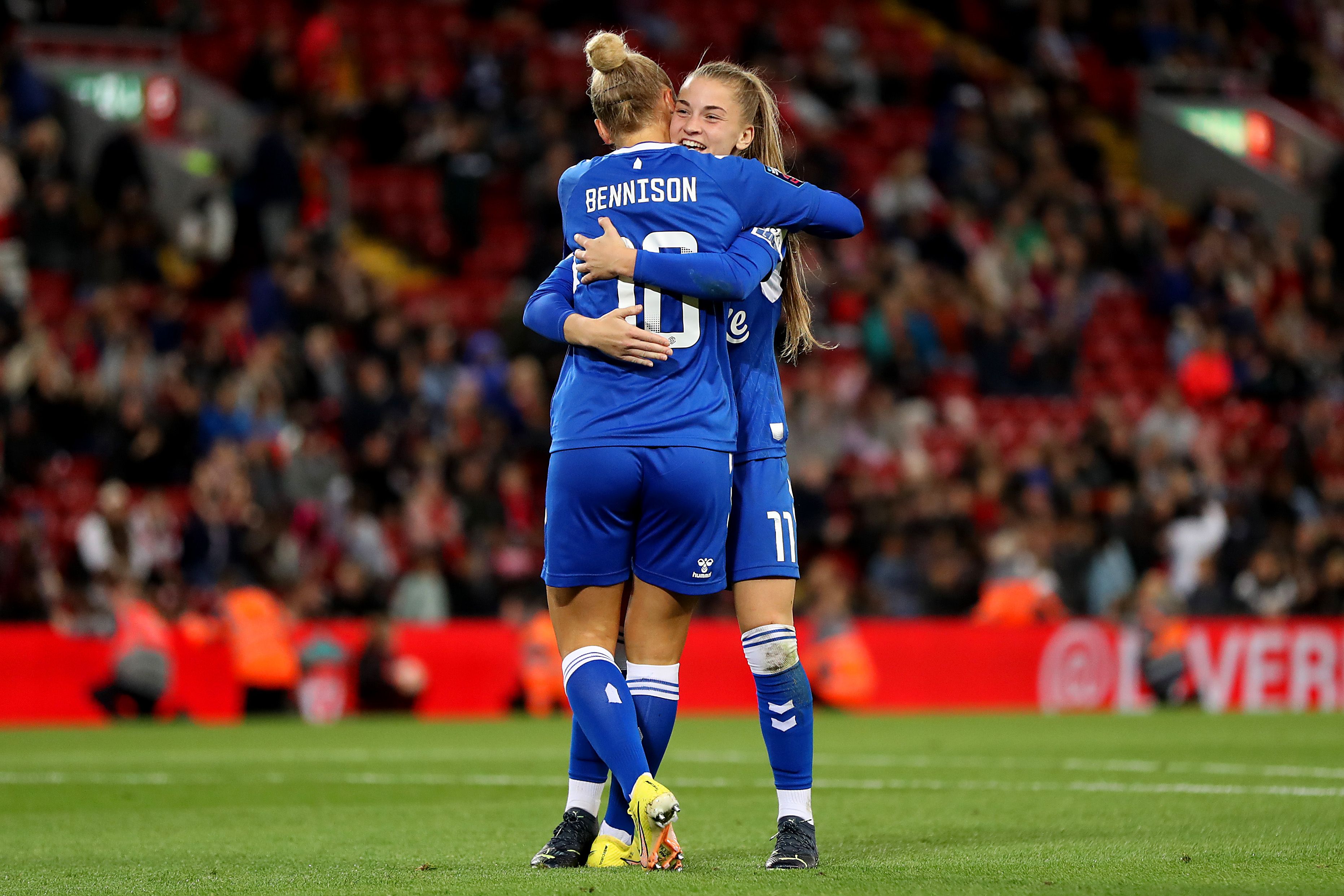 Everton's Jess Park and Hanna Bennison