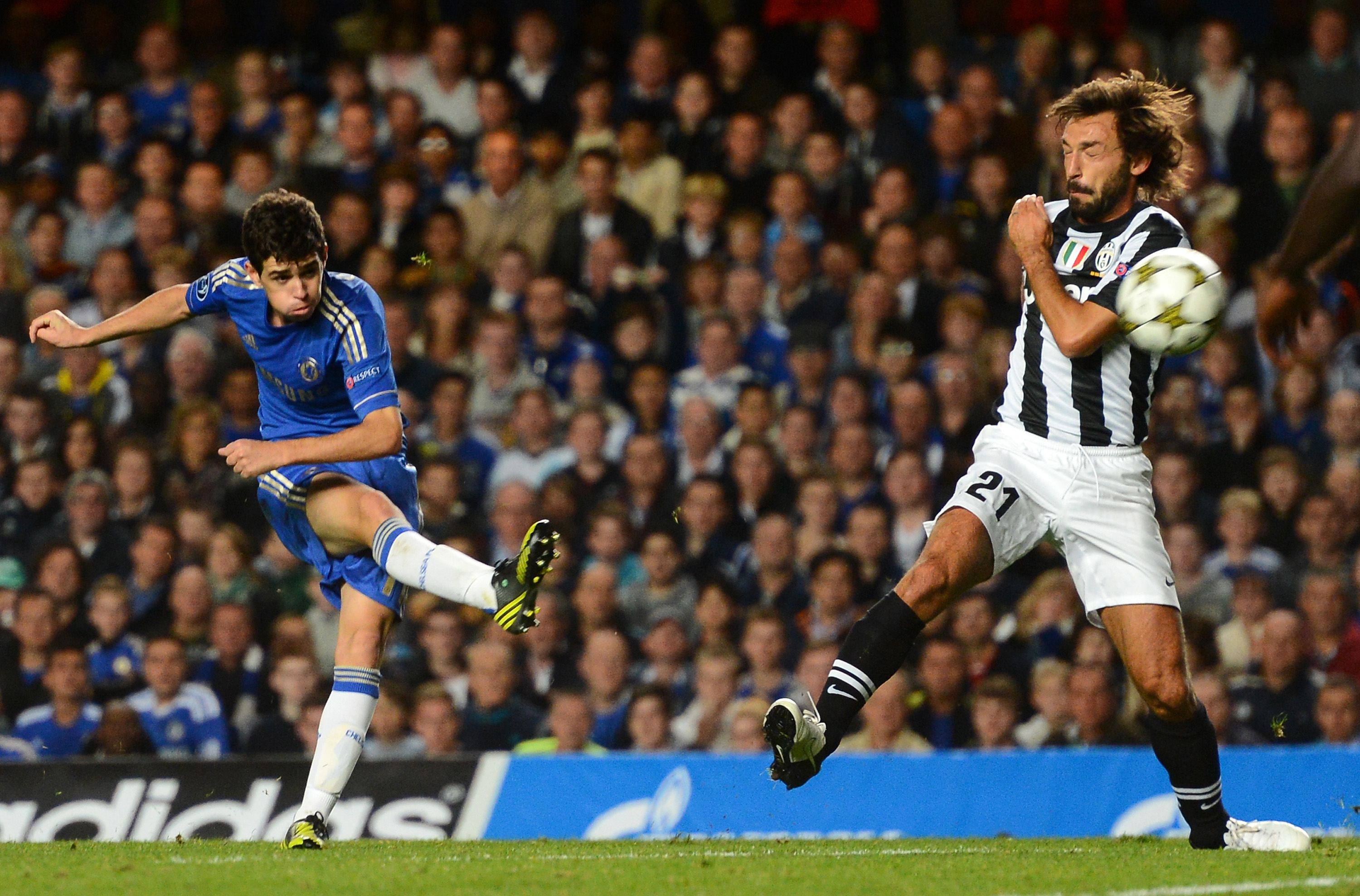 Oscar scores a goal for Chelsea vs Juventus