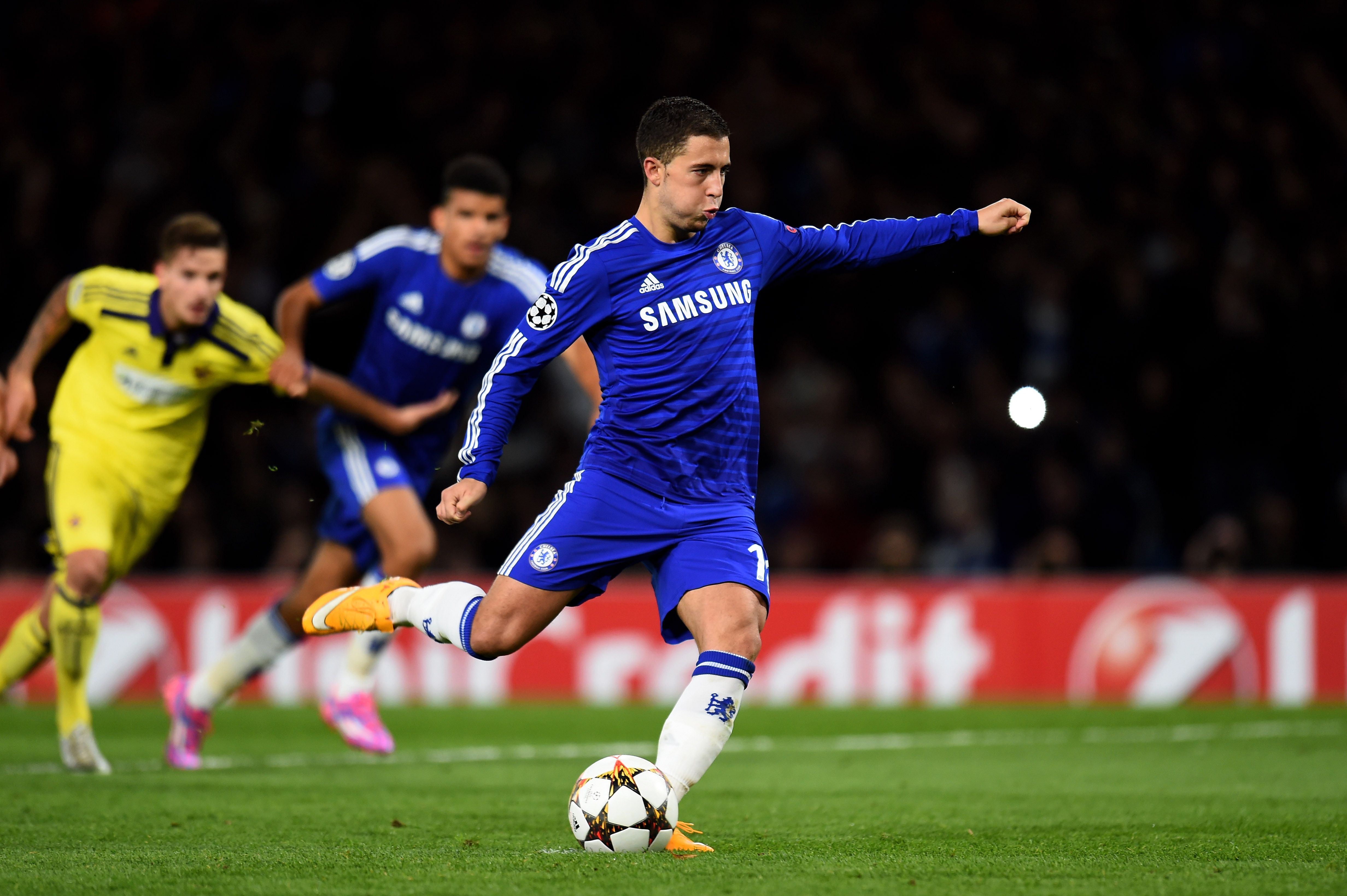Eden Hazard scores a goal for Chelsea