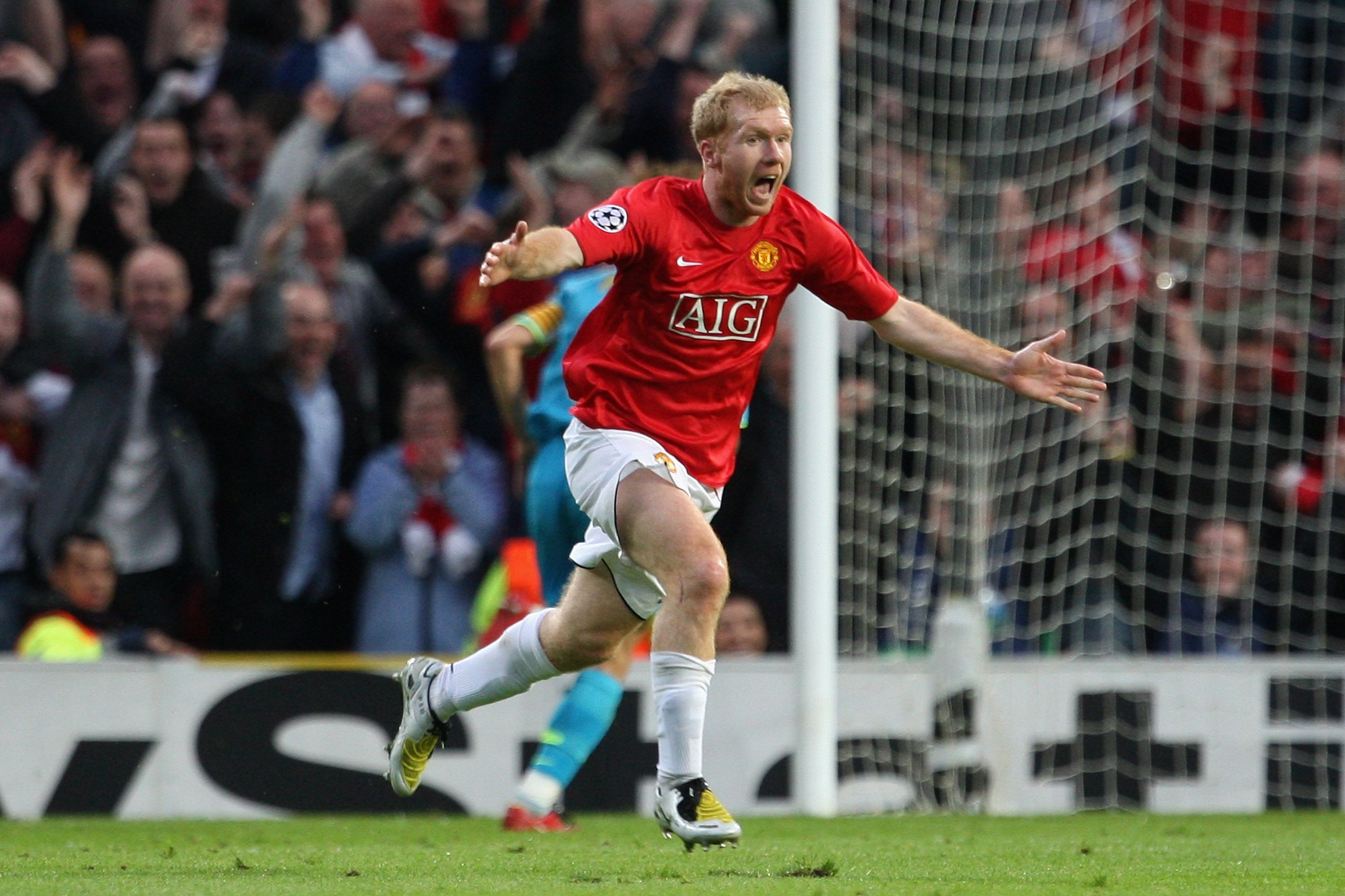 Paul Scholes celebrates a goal for Manchester United