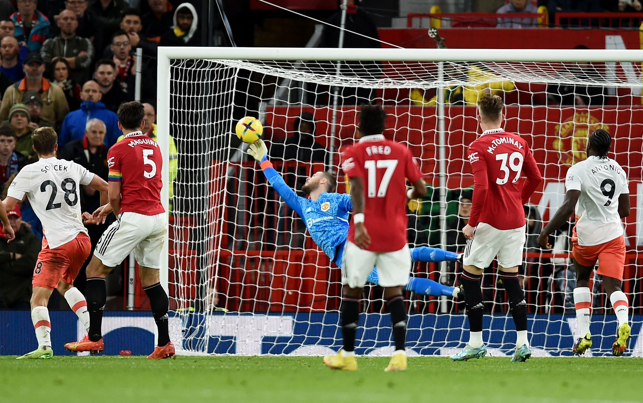 David de Gea's best ever save? Man Utd star's epic stop vs Stoke in 2017