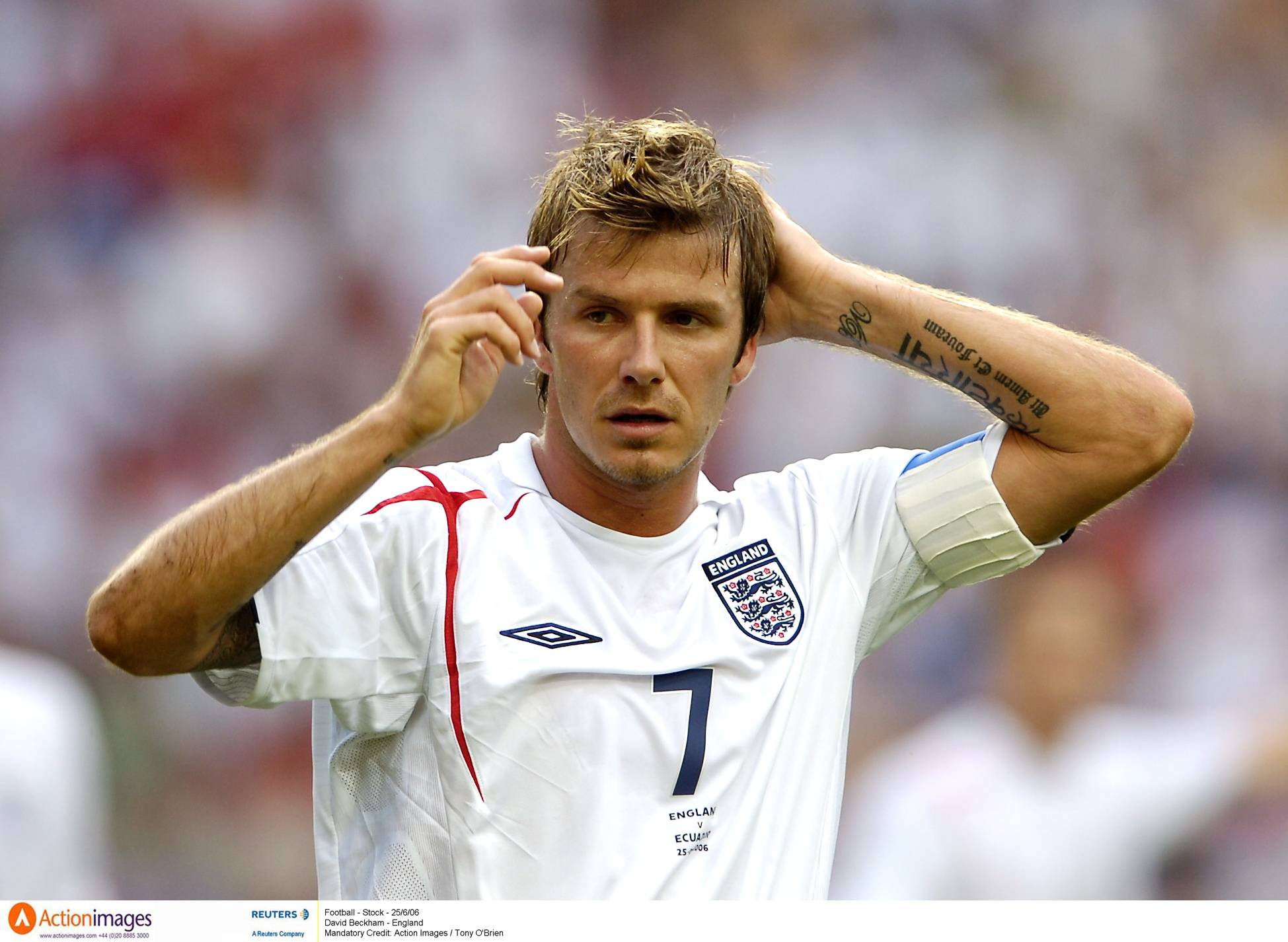 Бекхэм 2024. David Beckham England. David Beckham at England. Бекхэм грустный. Бекхэм фото 2024.