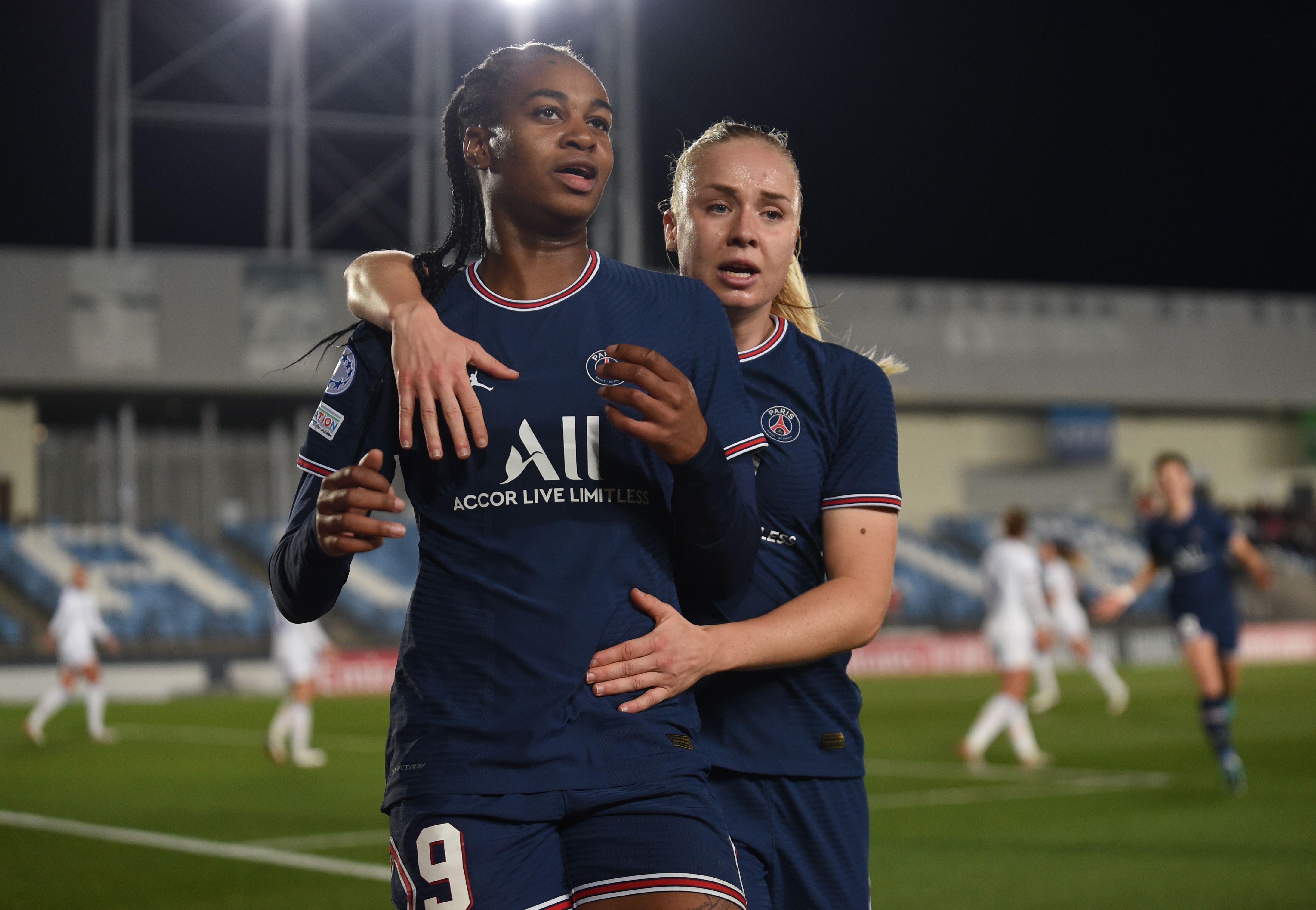 Marie-Antoinette Katoto playing for PSG