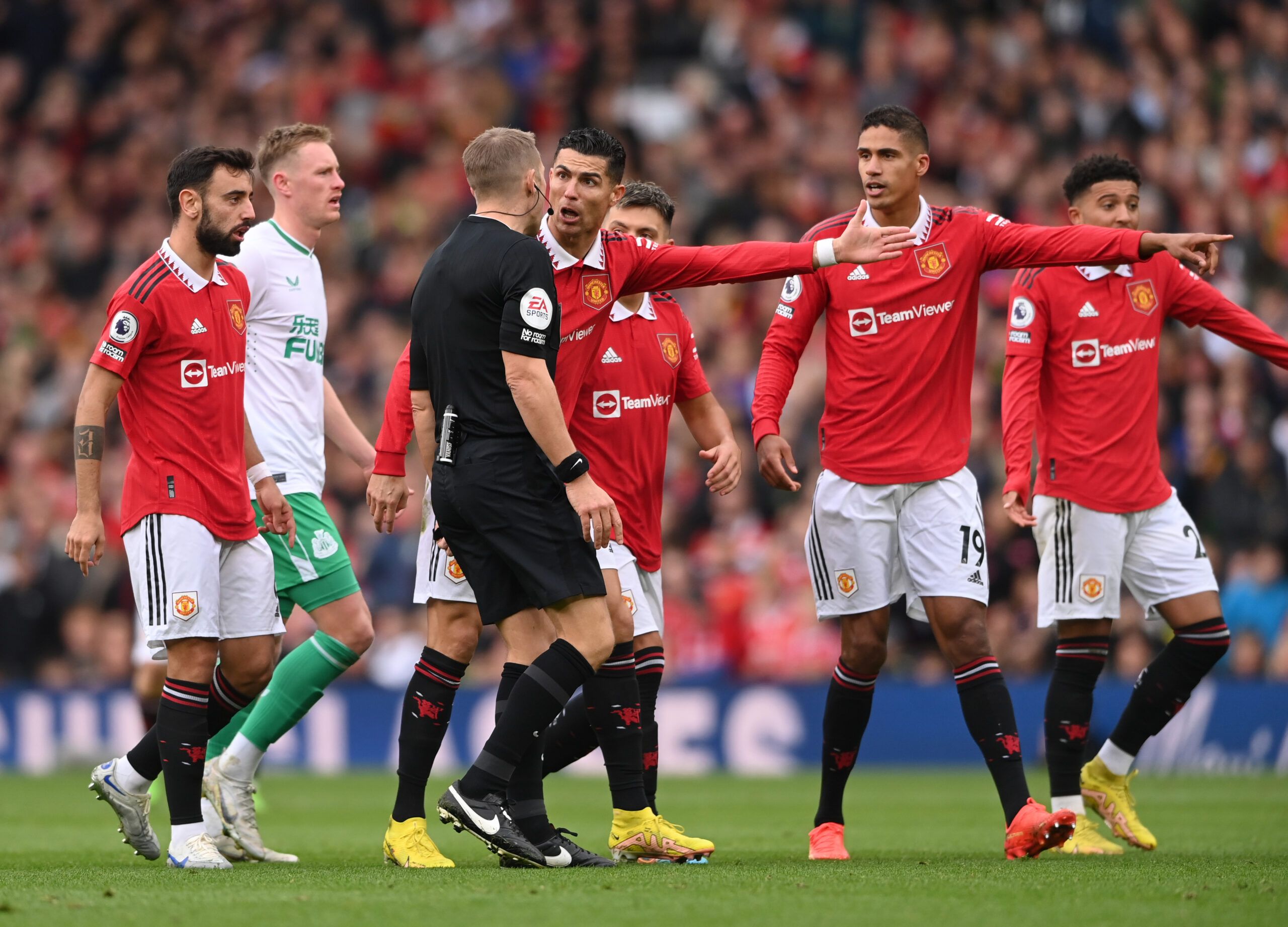 Man Utd fan’s video featuring Ronaldo, Sancho & Pawson goes viral after ...