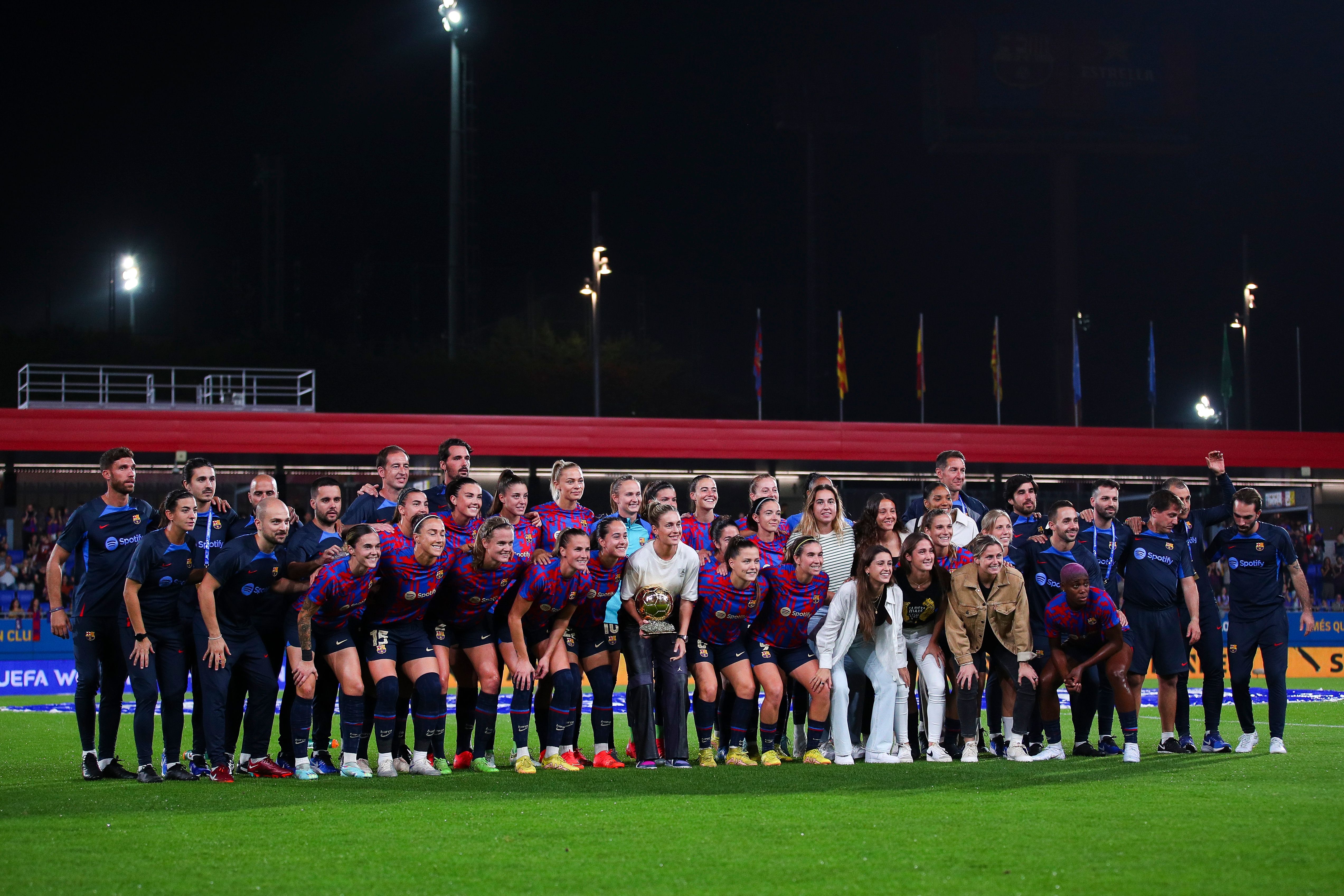 The Barcelona squad before Champions League match against Benfica