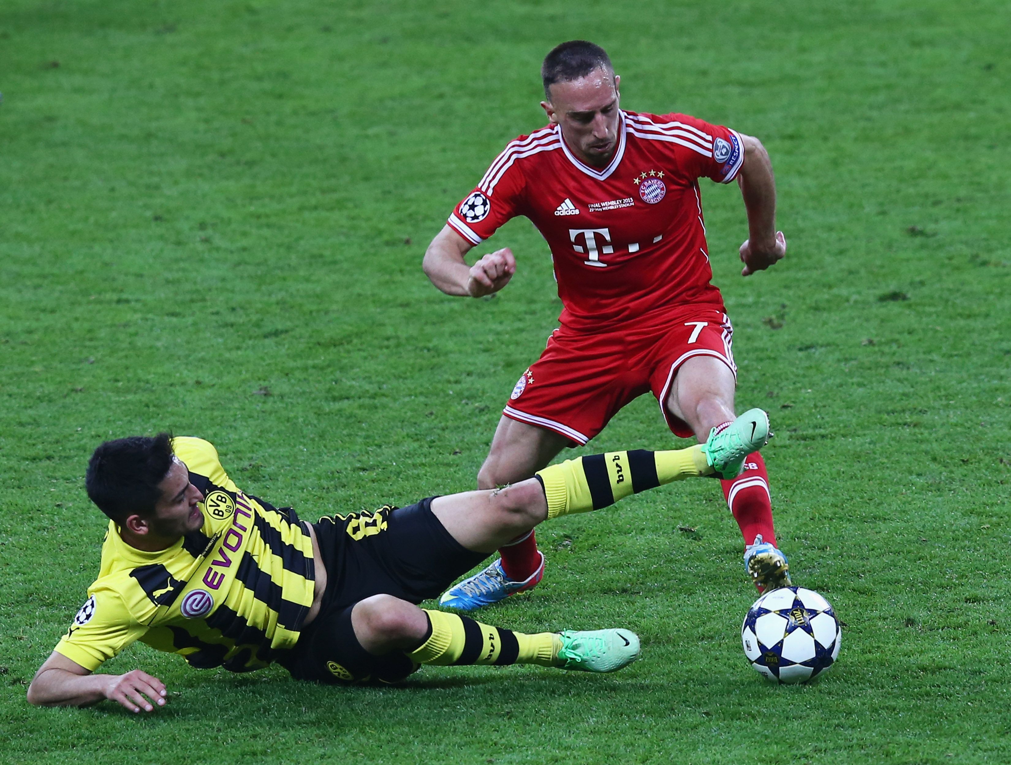 Franck Riberty in action for Bayern v Dortmund