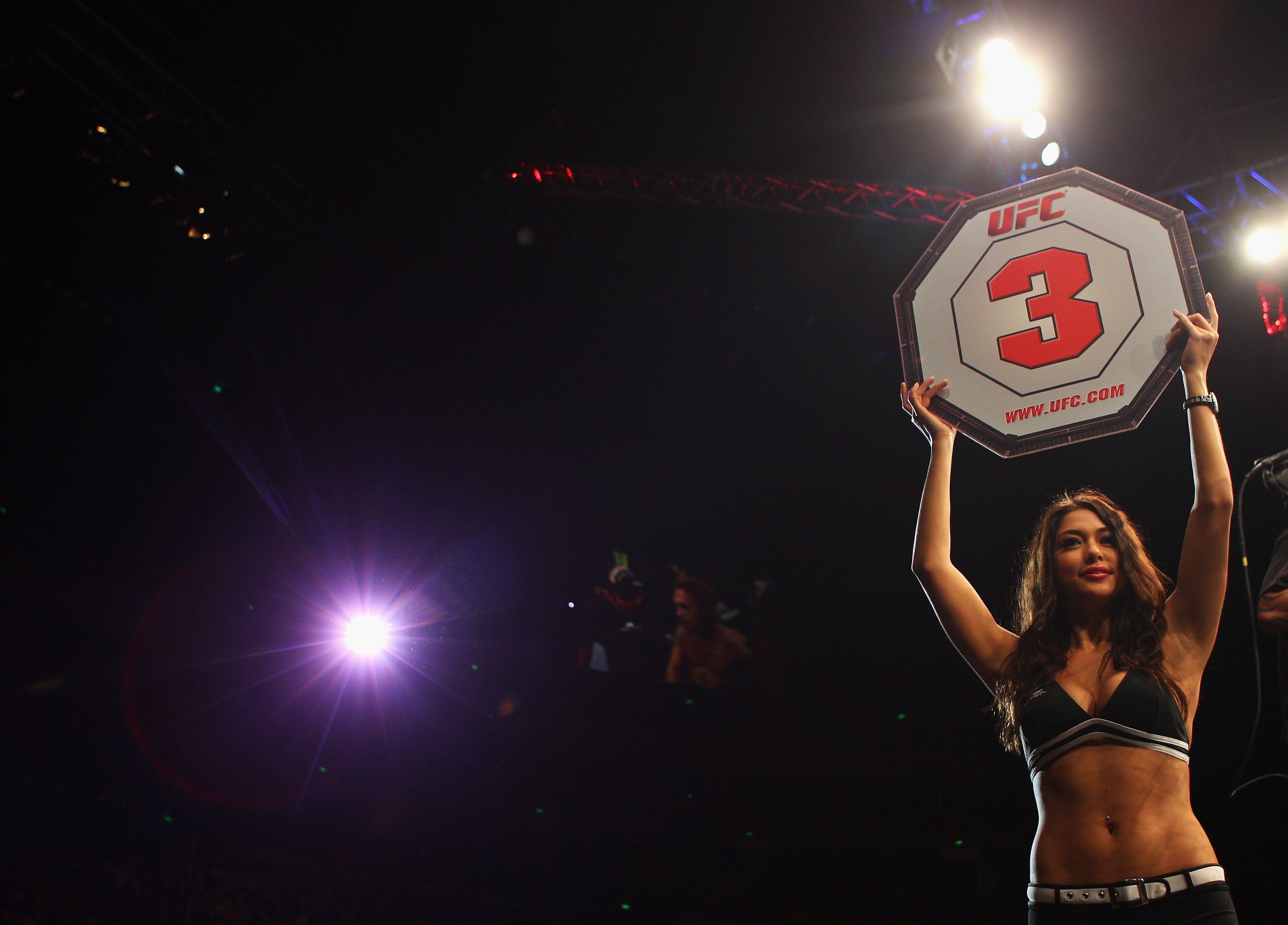 UFC ring girl Arianny Celeste responds to claims she earns more than fighters