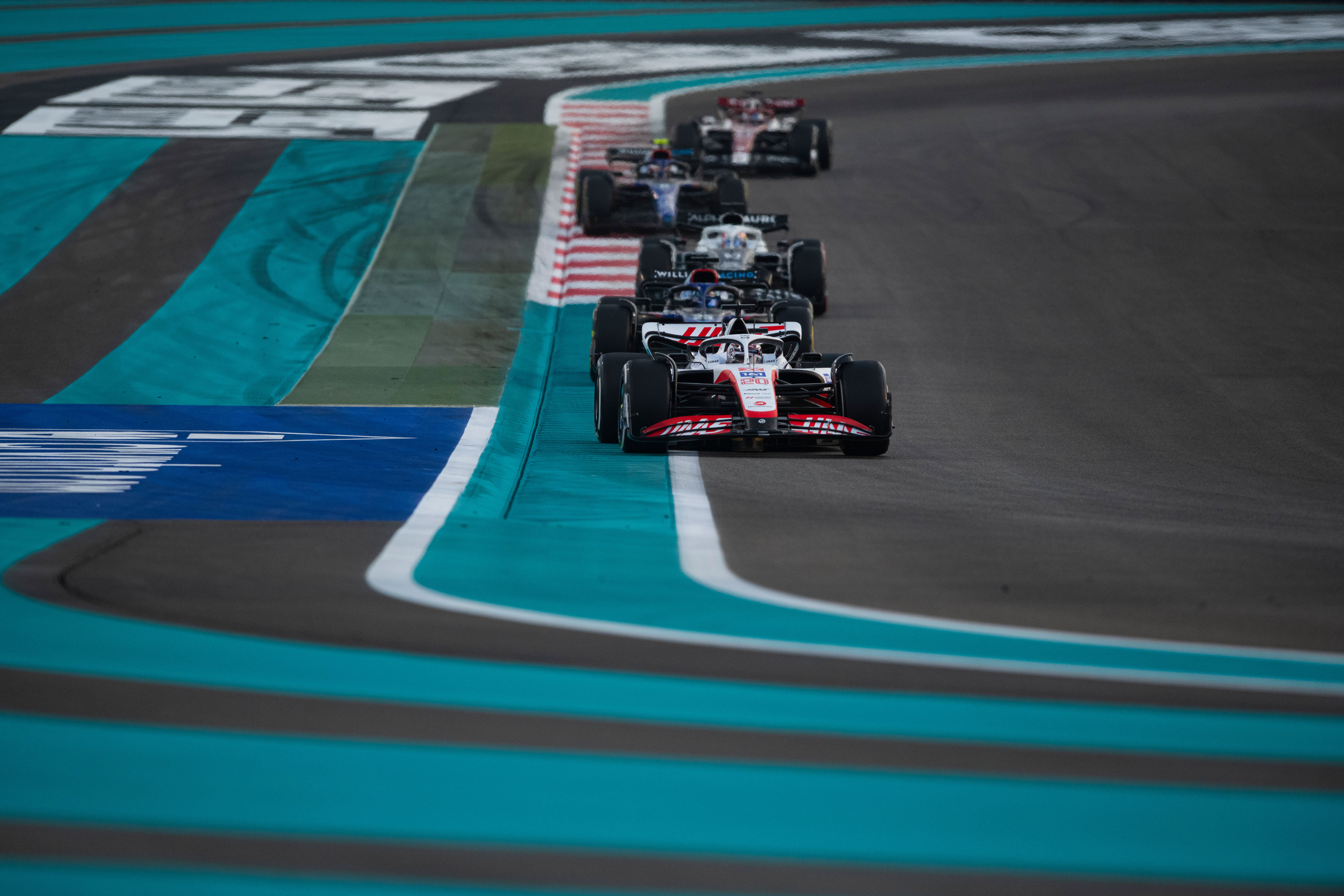 Kevin Magnussen leads four cars in Abu Dhabi
