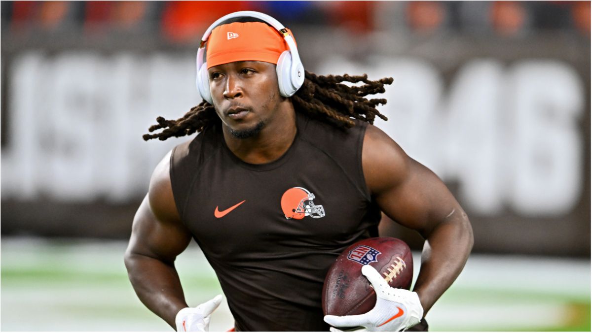 Kareem Hunt Cleveland Browns RB addresses trade deadline as rumours