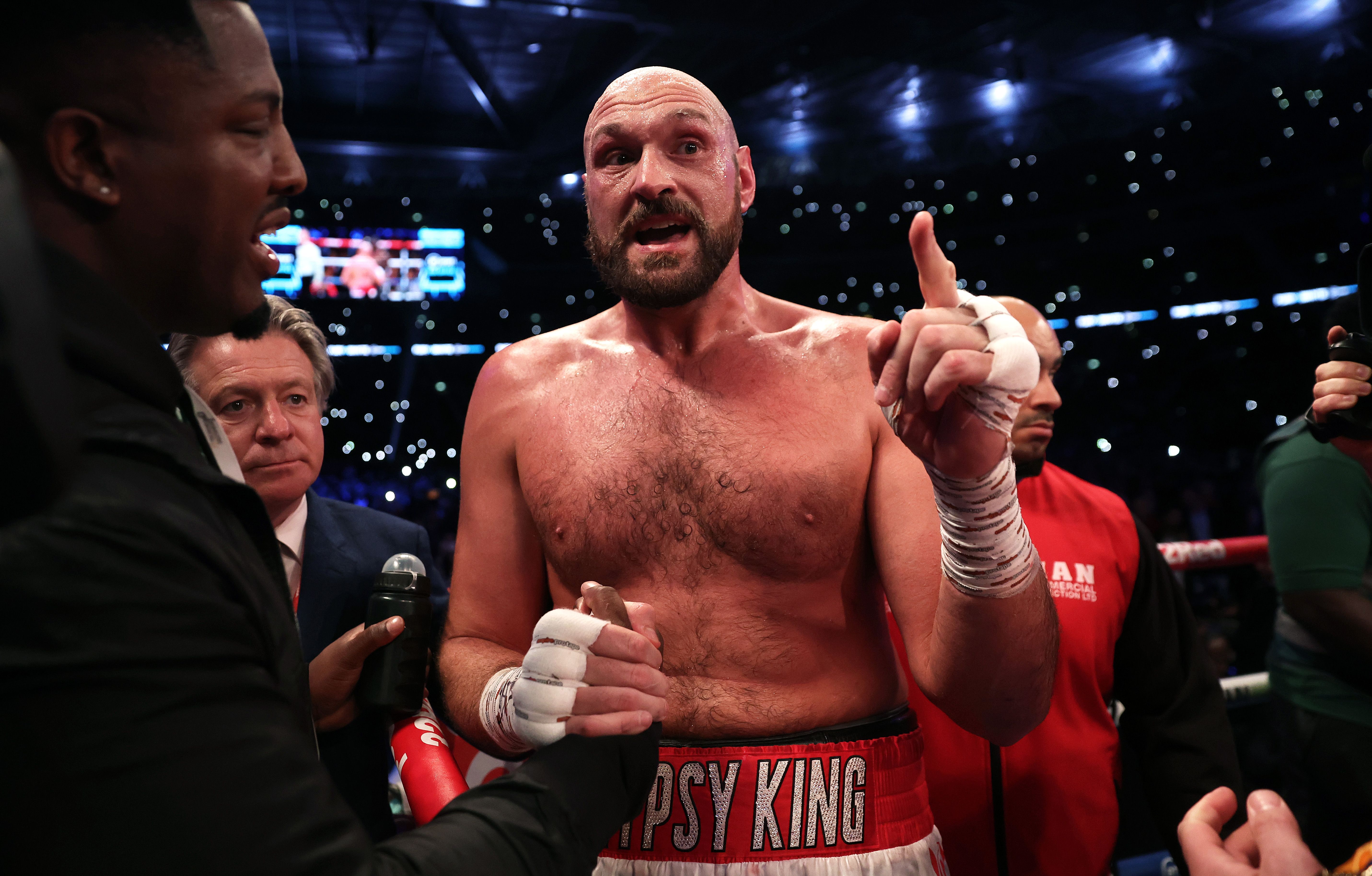 Tyson Fury dominates Deontay Wilder to reclaim heavyweight title