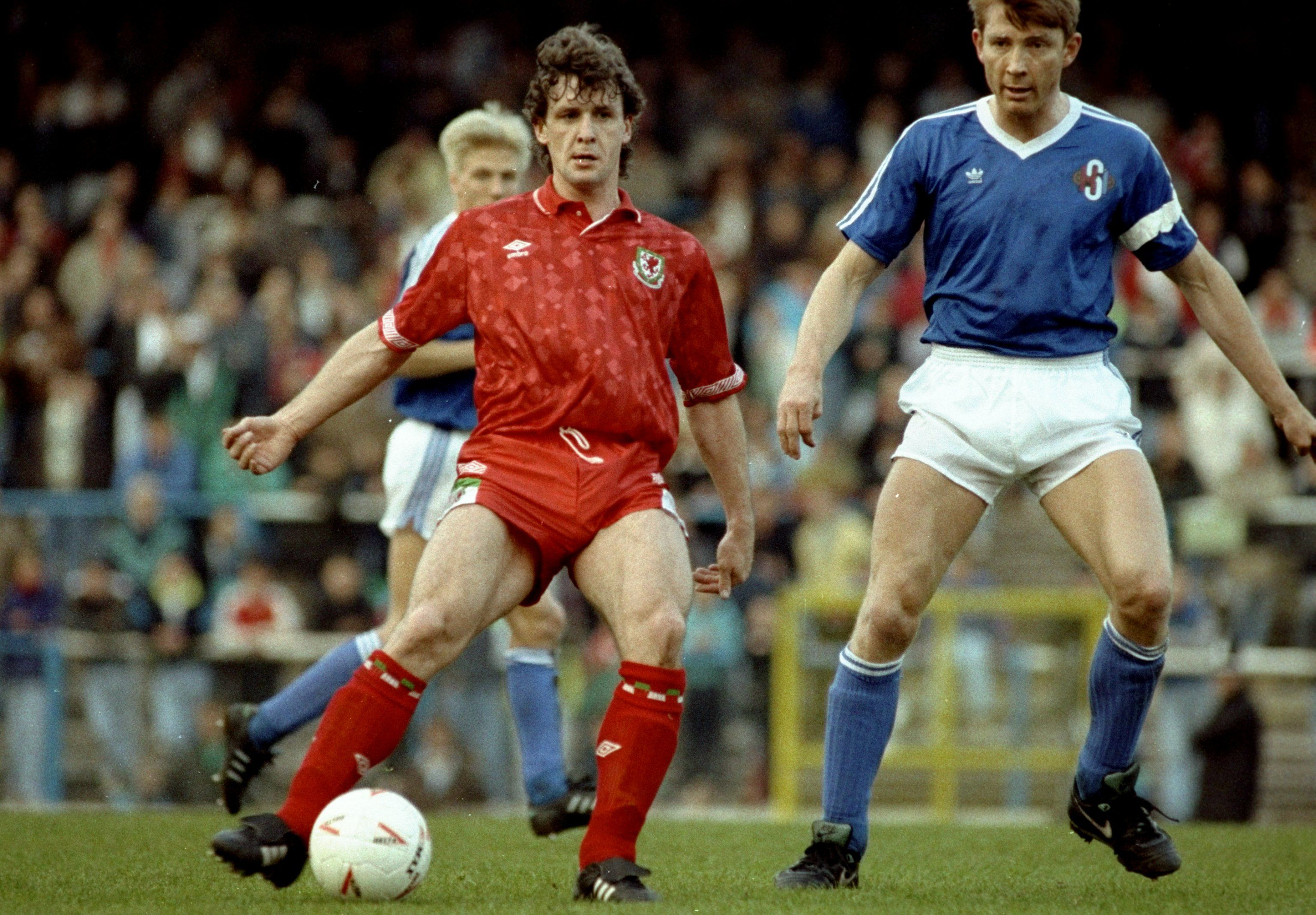 Mark Hughes: Ex-Man Utd man once played for Wales and Bayern on the same day