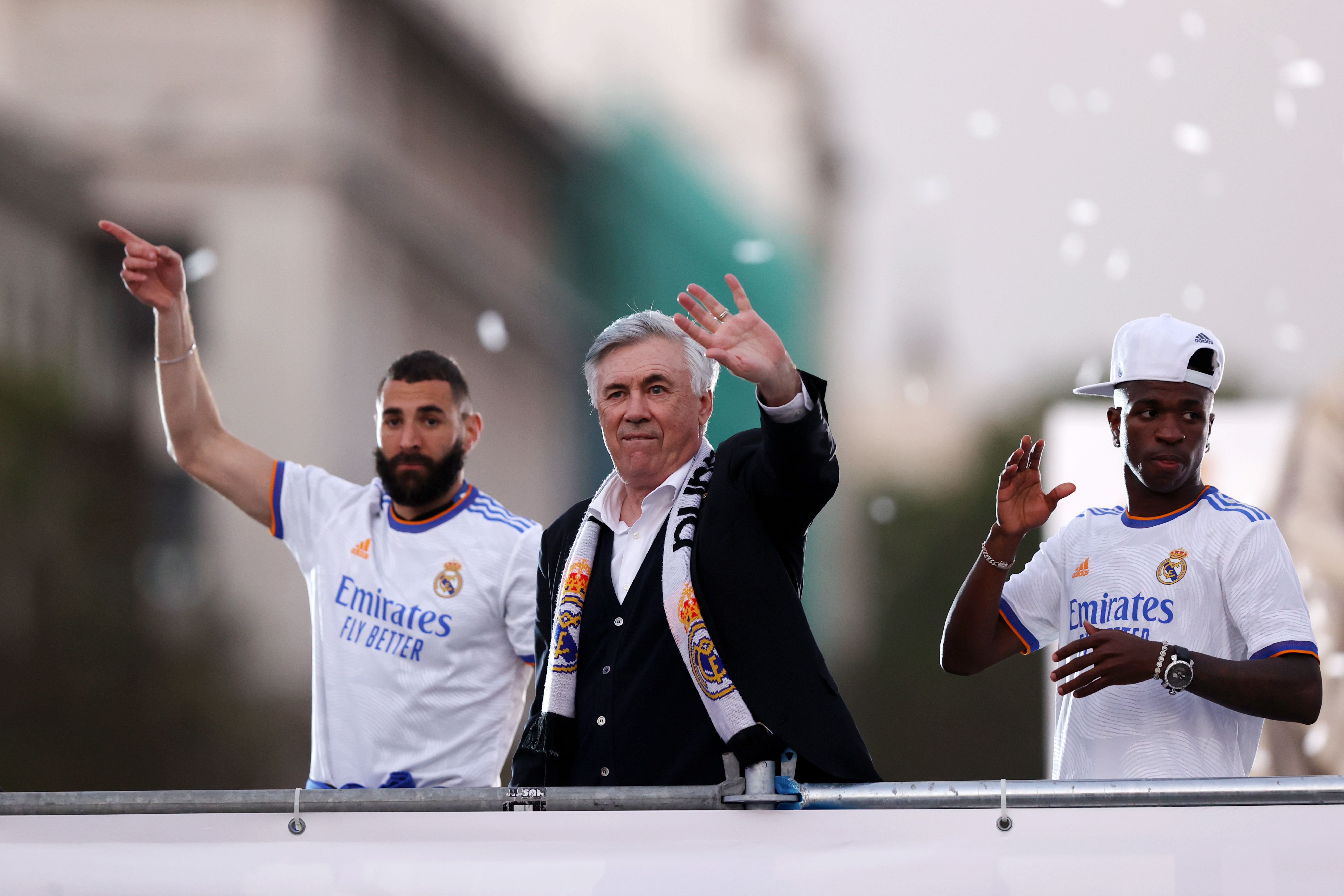 Carlo Ancelotti celebrates winning La Liga