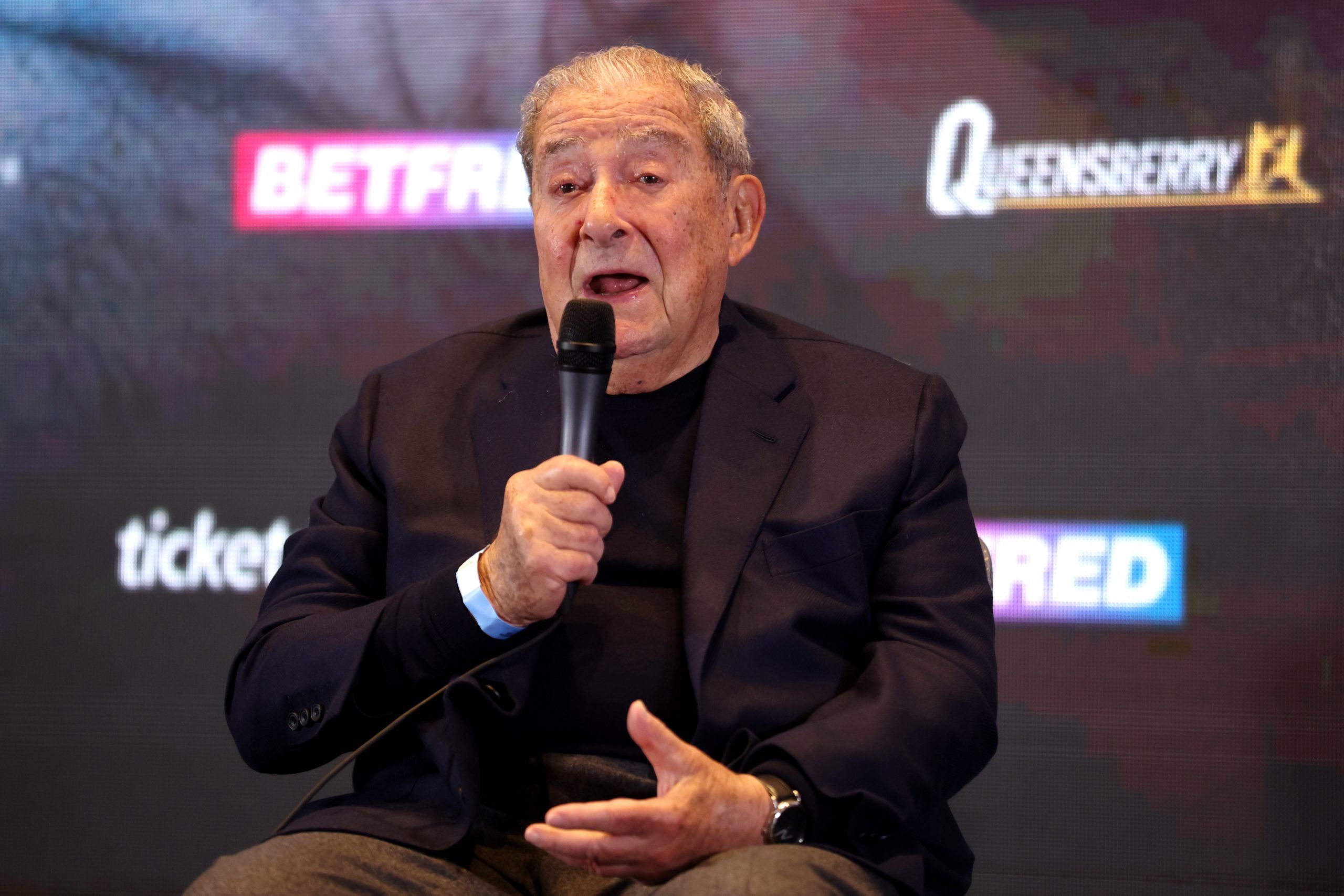 Anderson, Davis, Stevenson, Zayas Bob Arum talks up Top Rank's golden