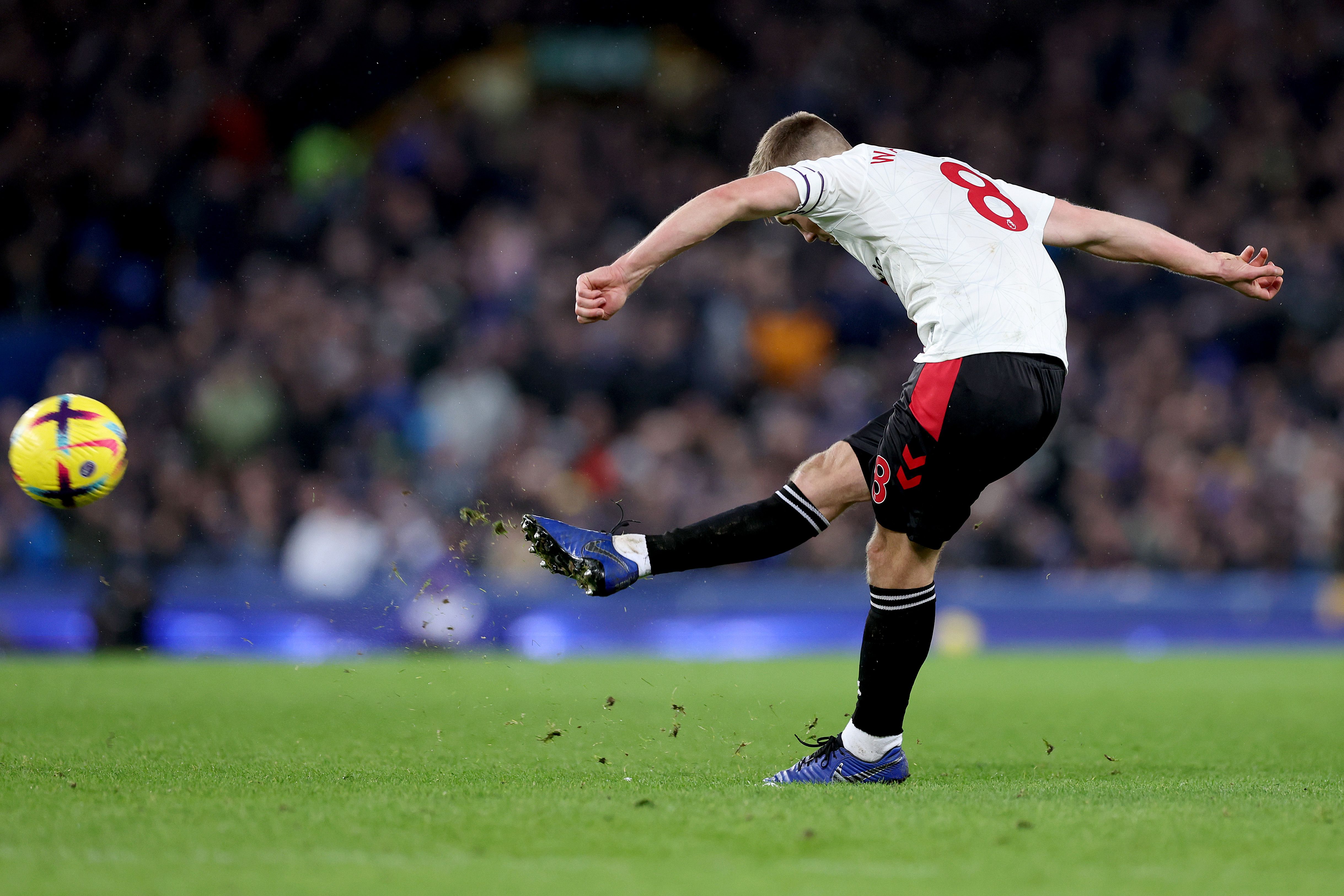 Ward-Prowse smashes a free-kick vs Everton.