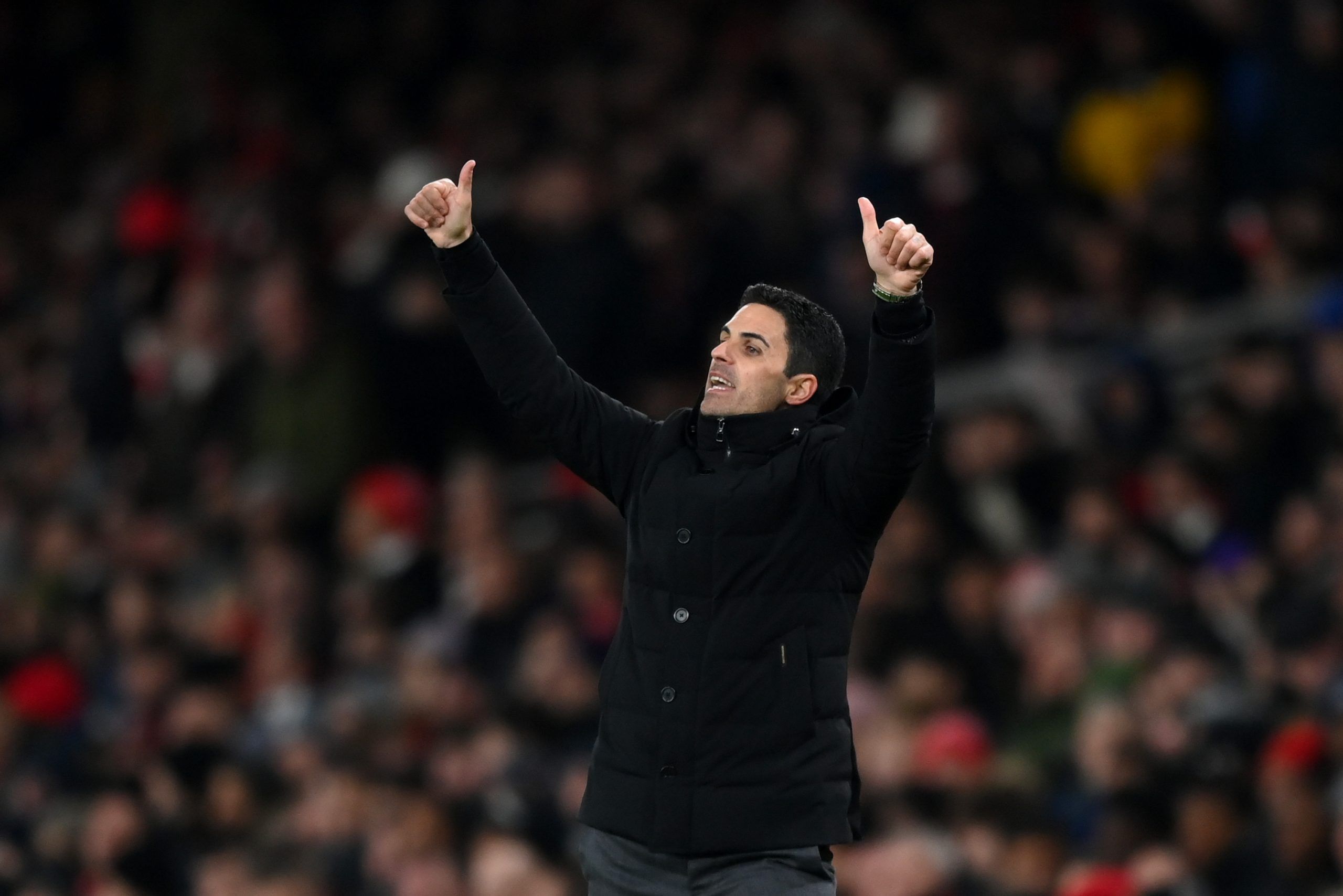 Arsenal manager Mikel Arteta giving thumbs up