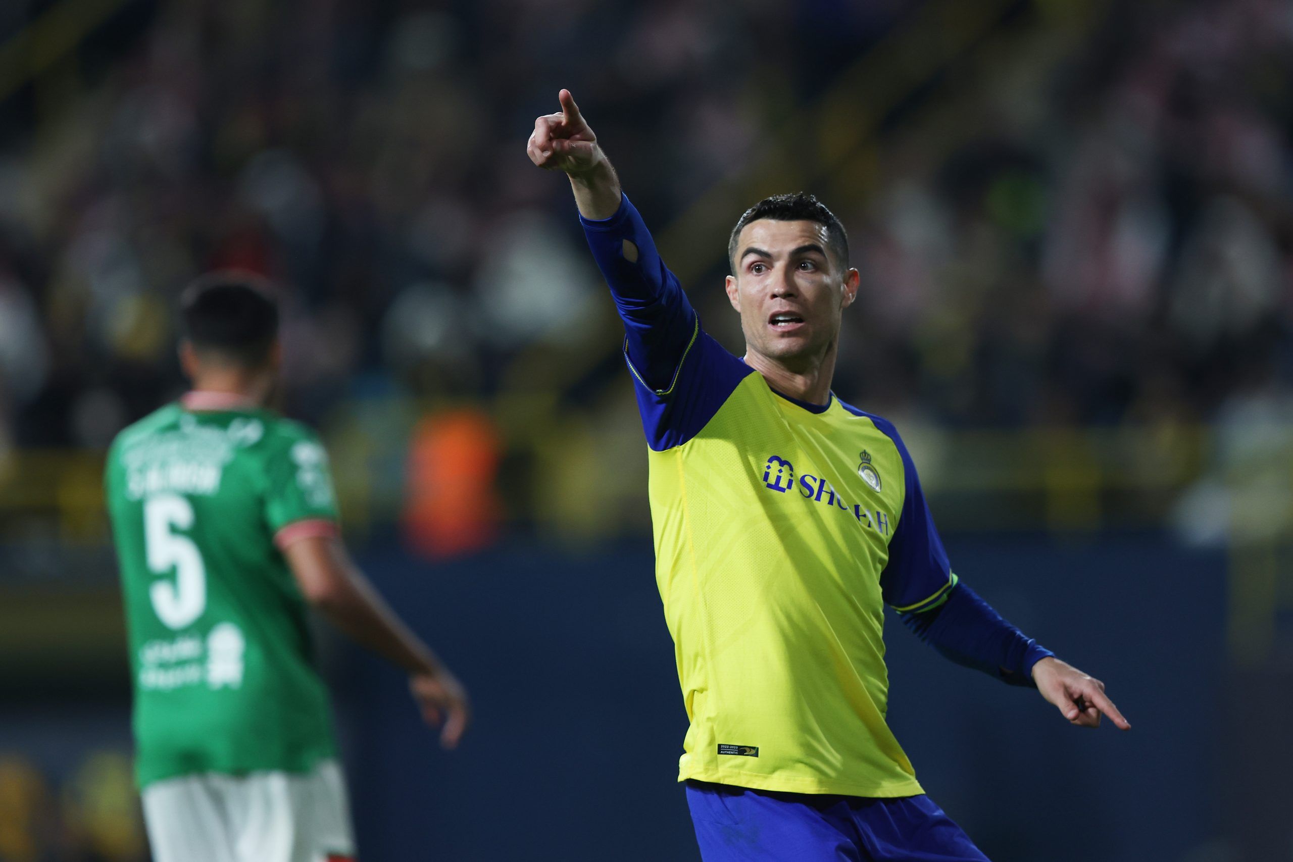 Cristiano Ronaldo leaves opponent on backside during Al-Nassr debut