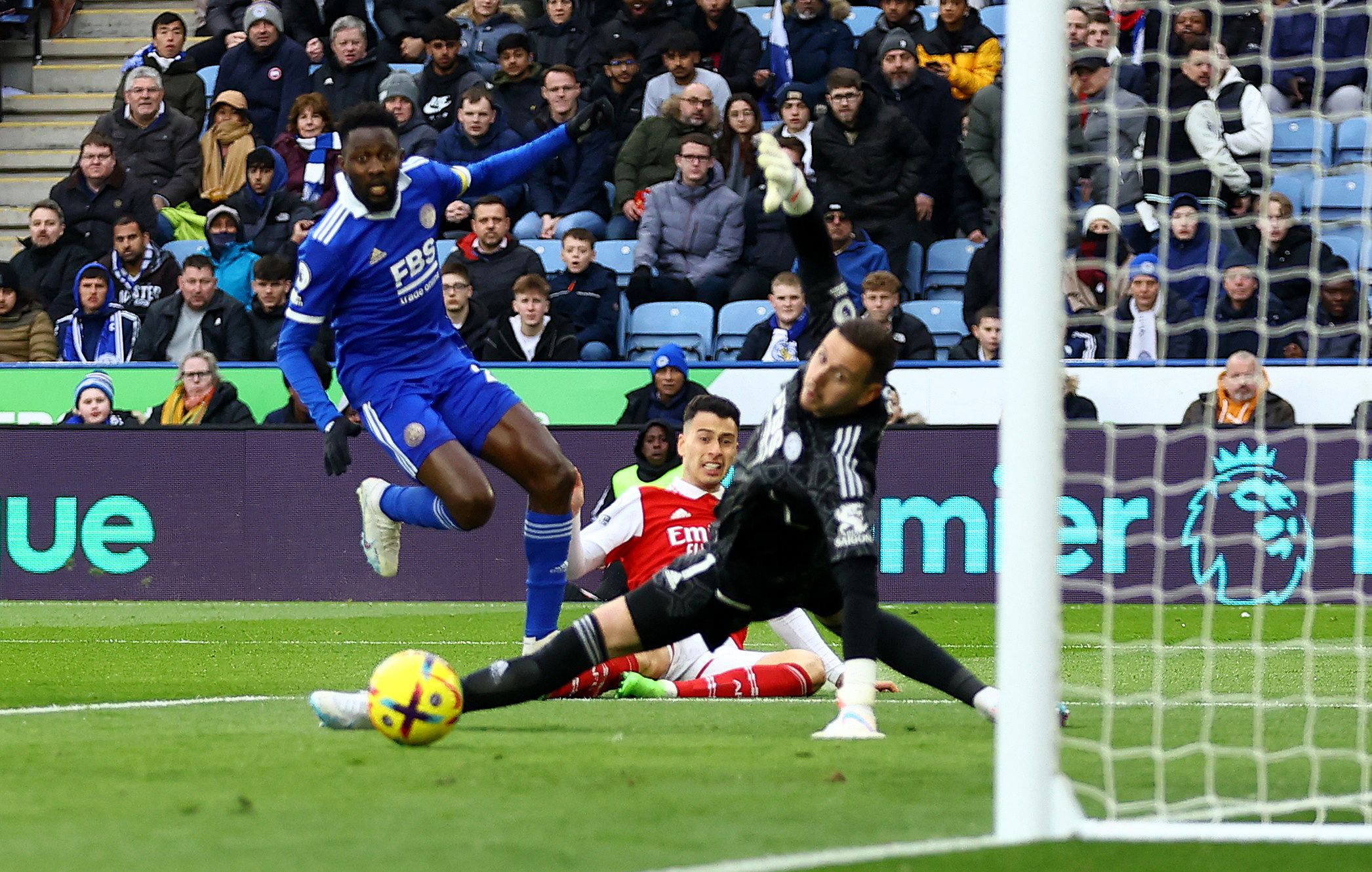 Arsenal players' togetherness captured during Leicester victory