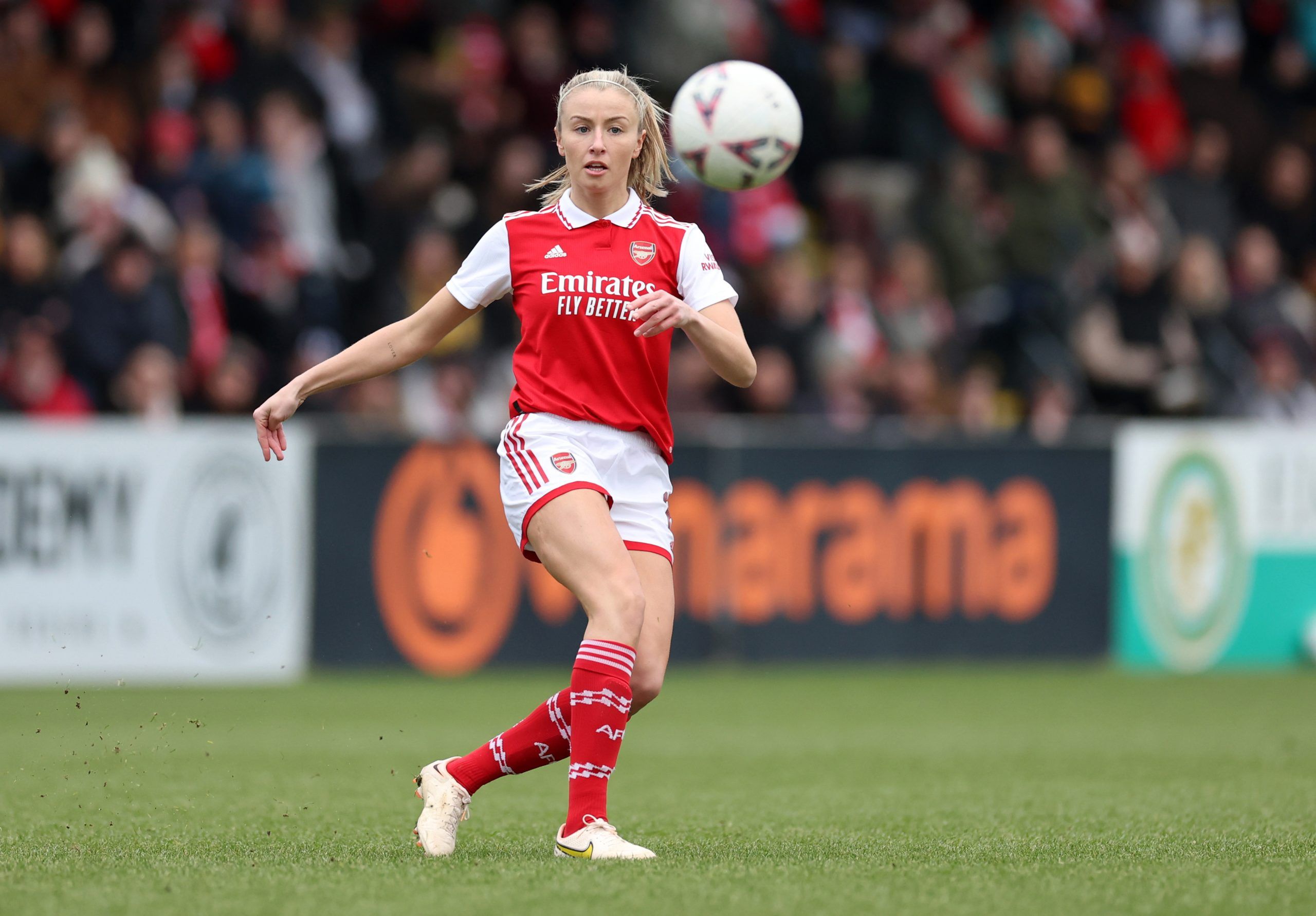 Leah Williamson plays for Arsenal in the FA Cup