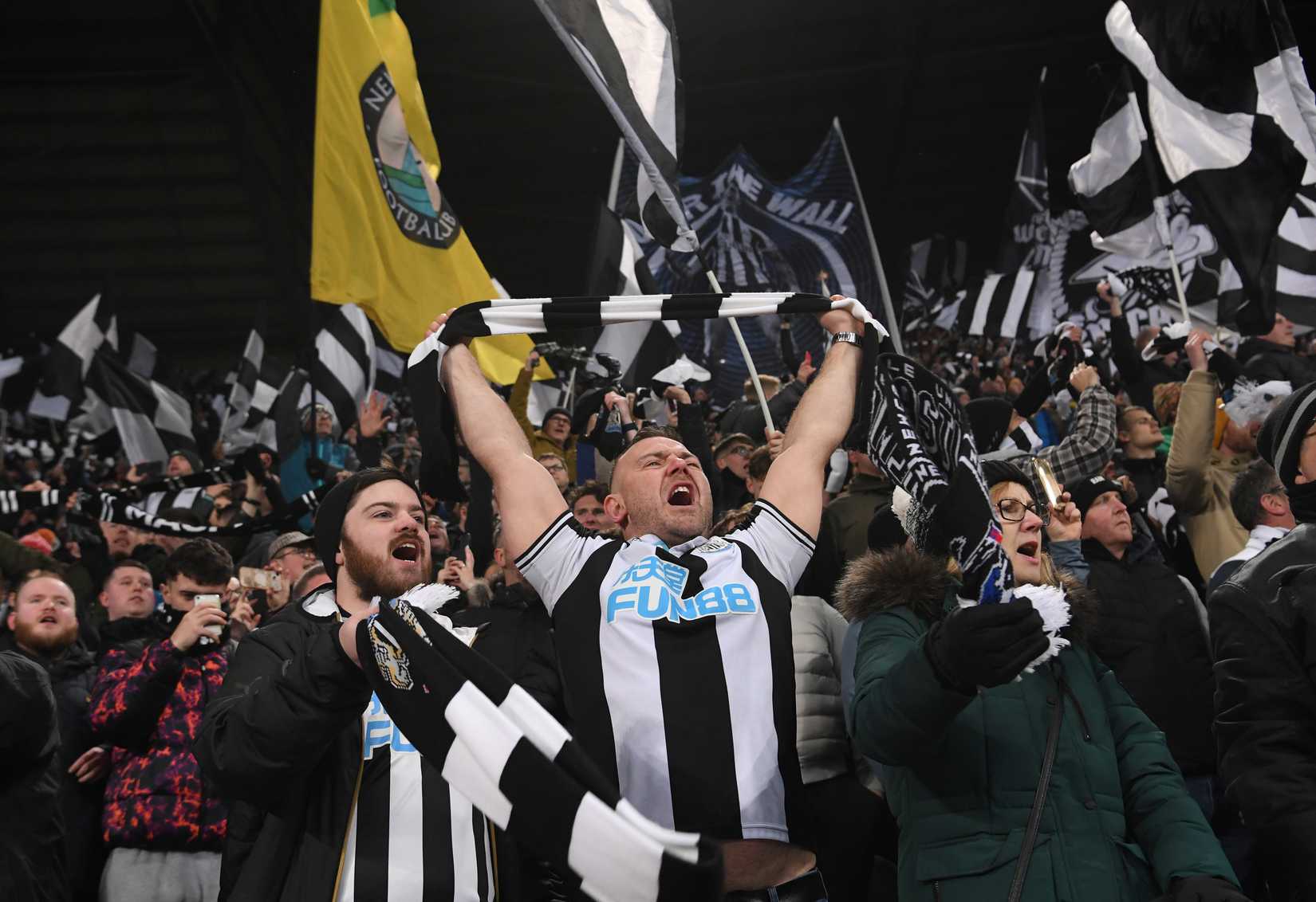 newcastle-manchester-united-carabao-league-cup-final-trafalgar-square-football-news