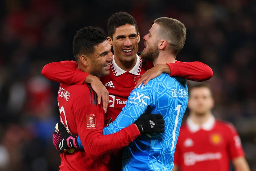 Roy Keane fires shots at 'laughable' Spurs and West Ham after Man ...