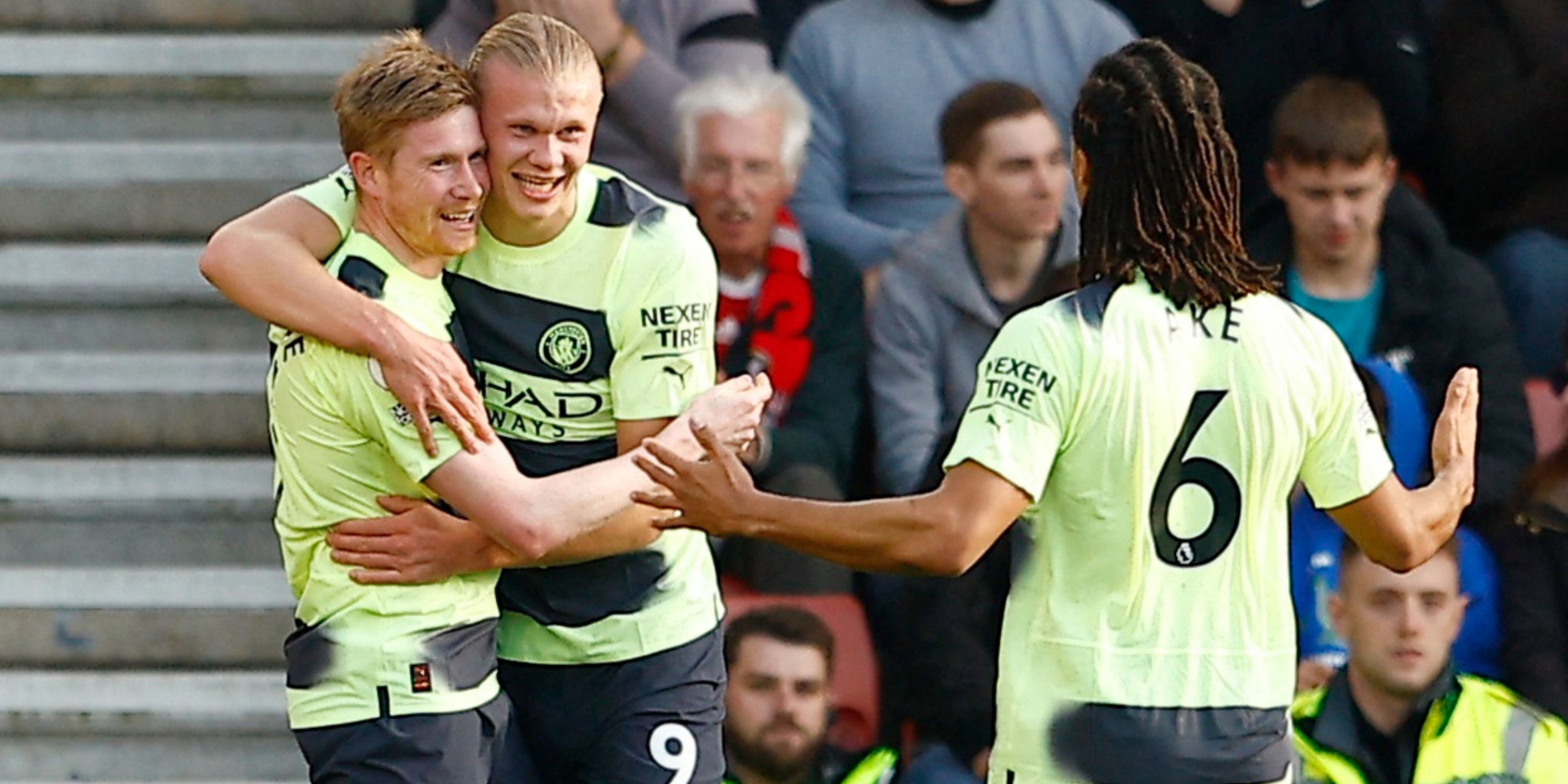 Kevin De Bruyne and Erling Haaland celebrate in Southampton v Man City
