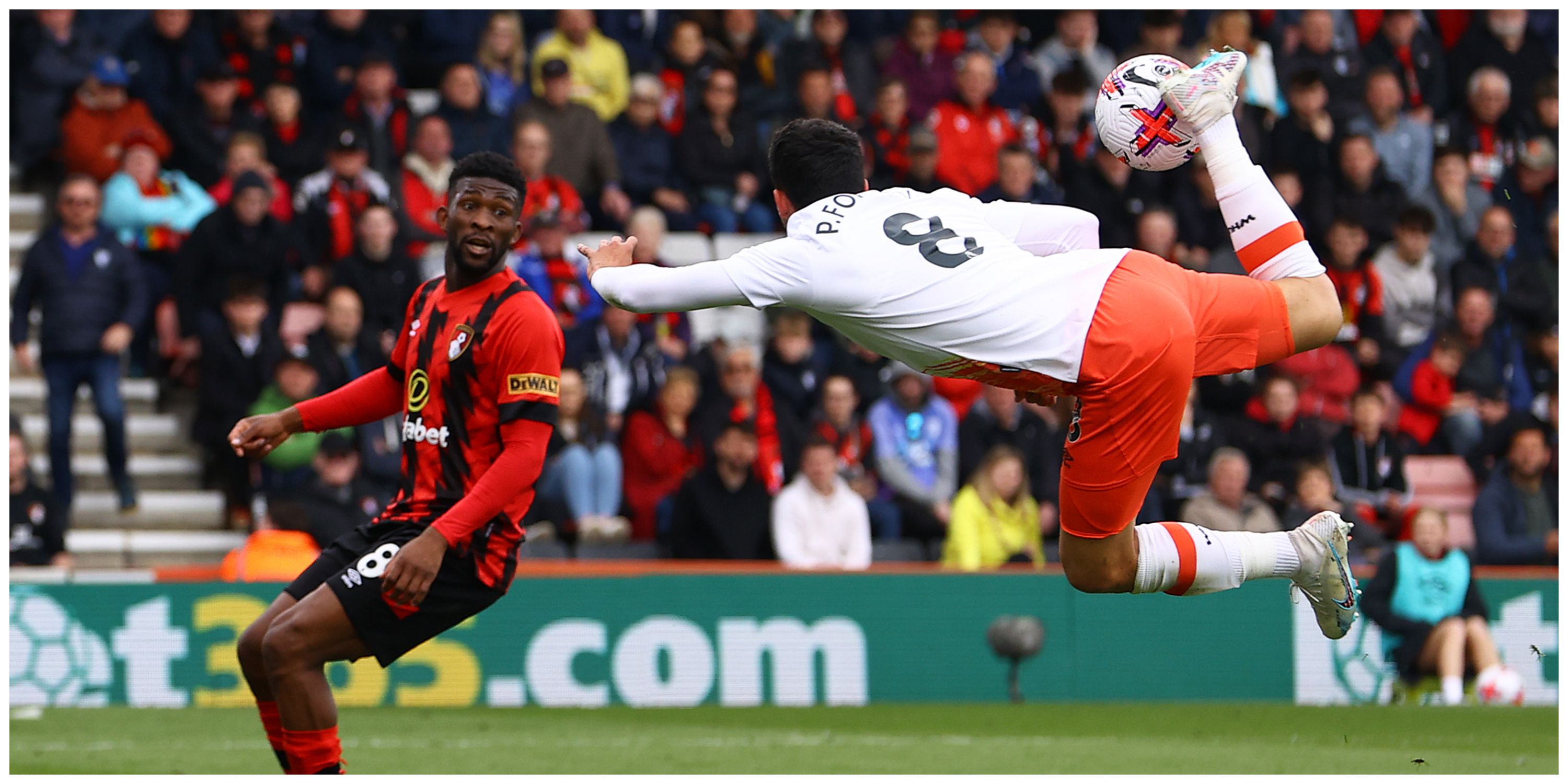 Pablo Fornals scores scorpion kick vs Bournemouth.