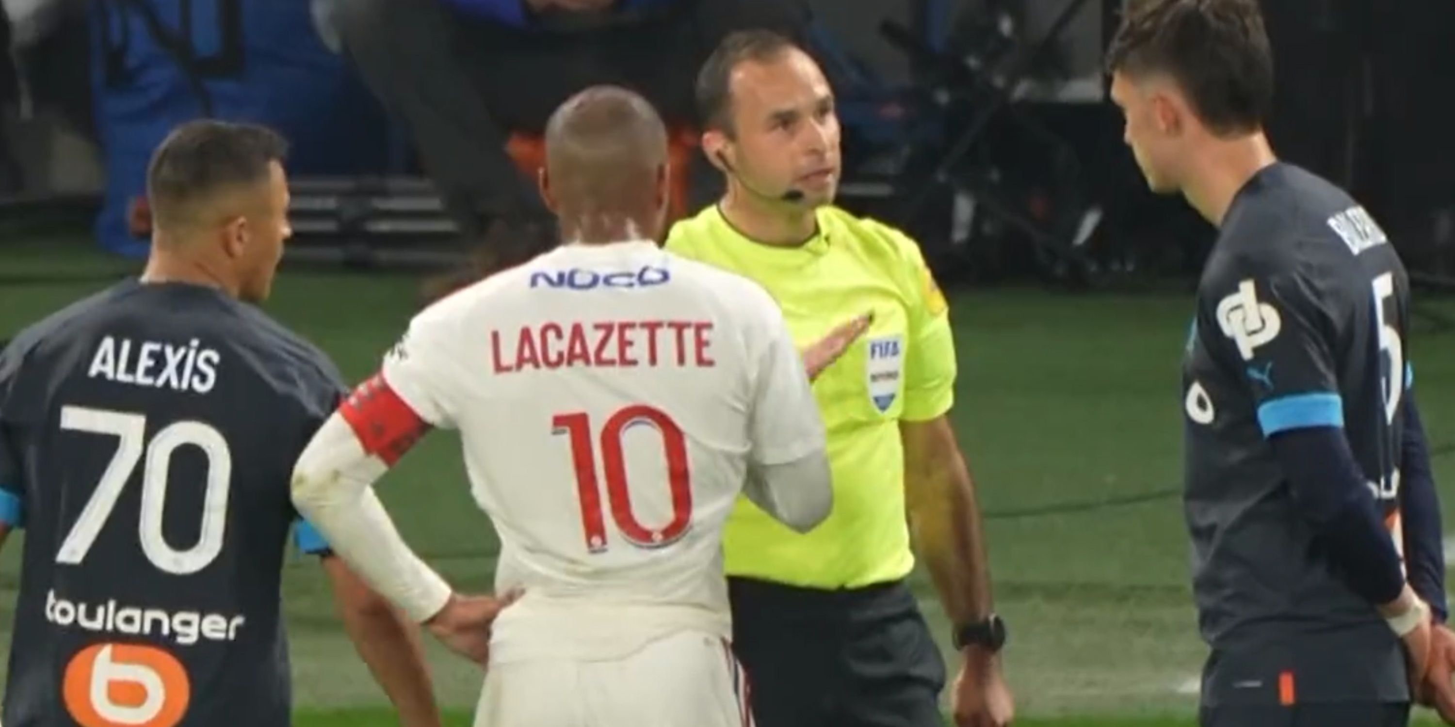 Jerome Brisard referees Marseille vs Lyon. Credit: Ligue 1.