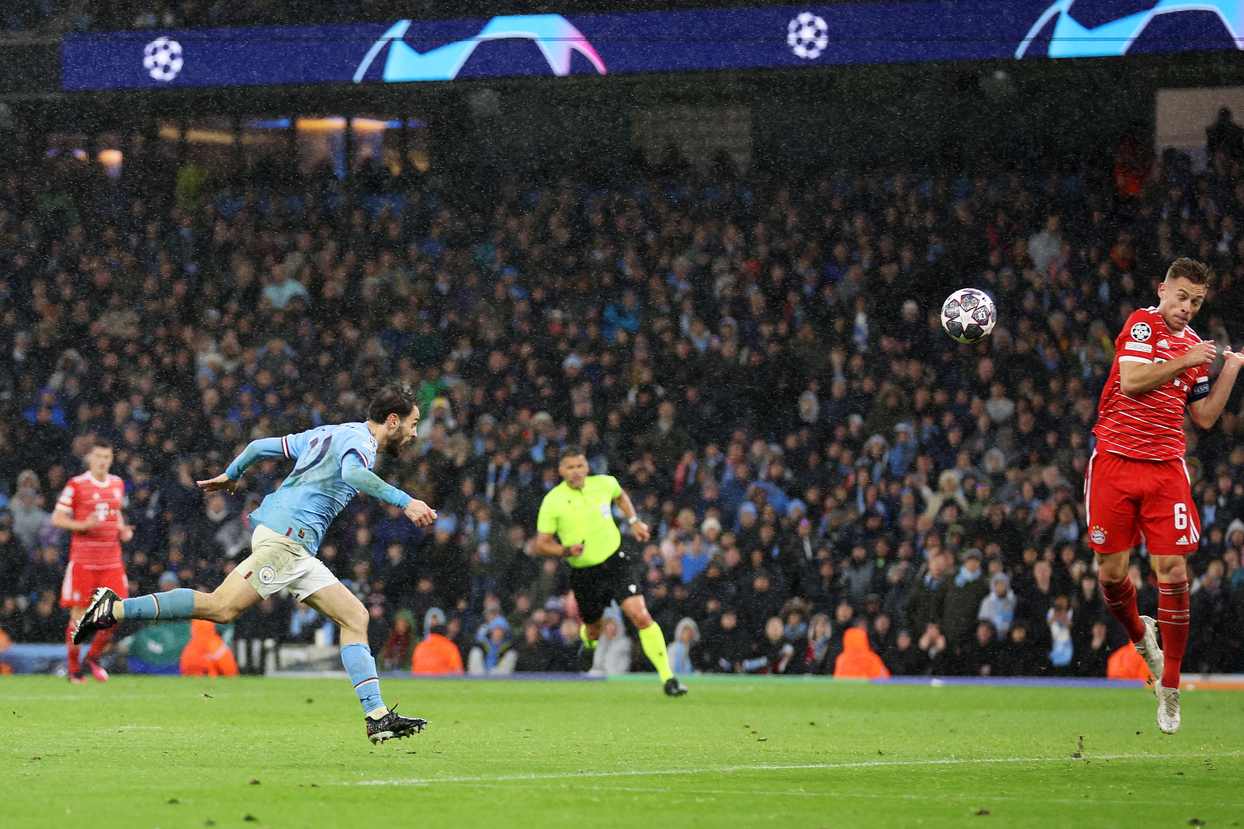 Dayot Upamecano Jamie Carraghers Tweet Sums Up Reaction To Man City Performance 