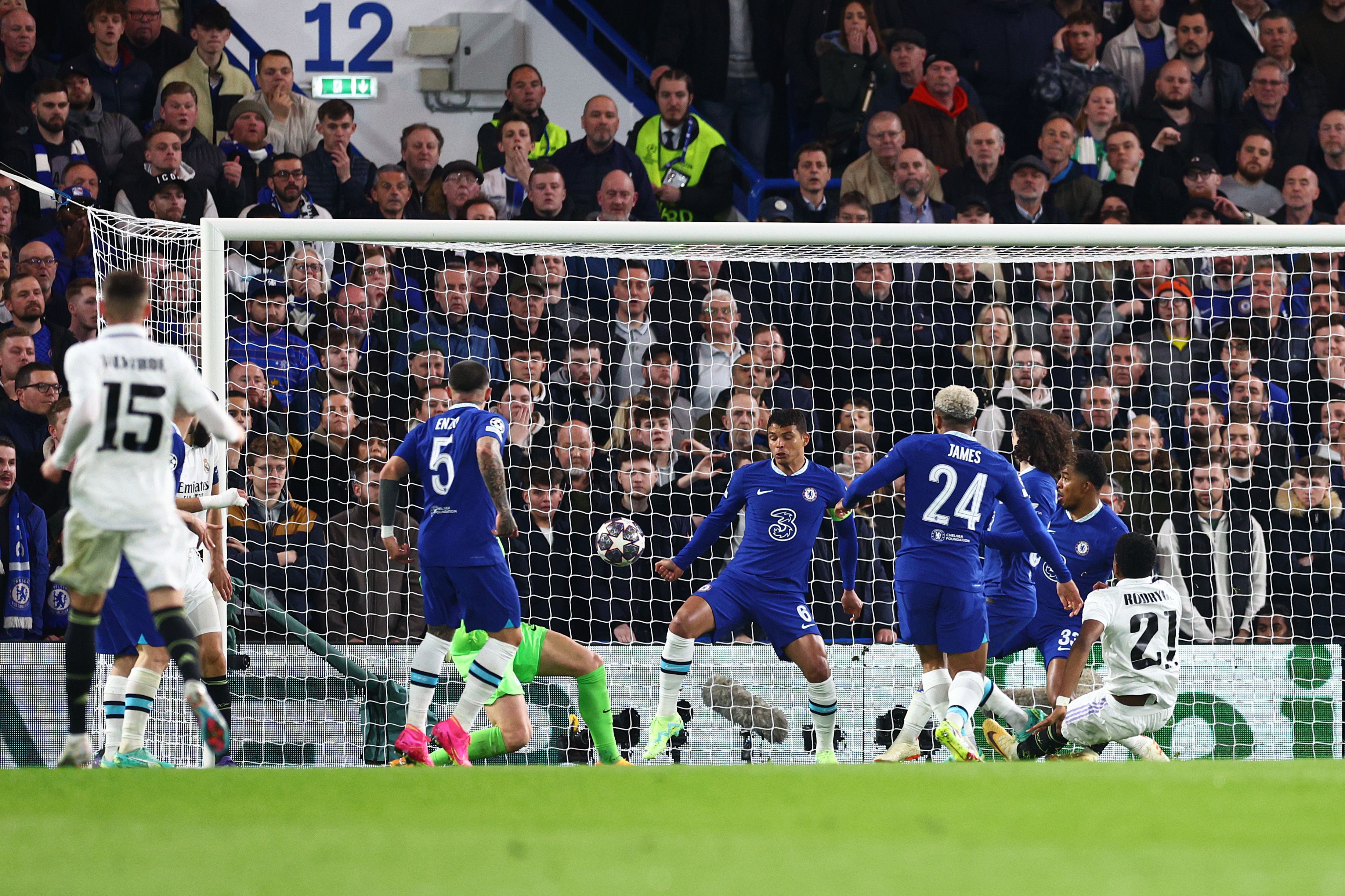 Chelsea 0-2 Real Madrid: Mascot goes viral for his reaction to meeting ...