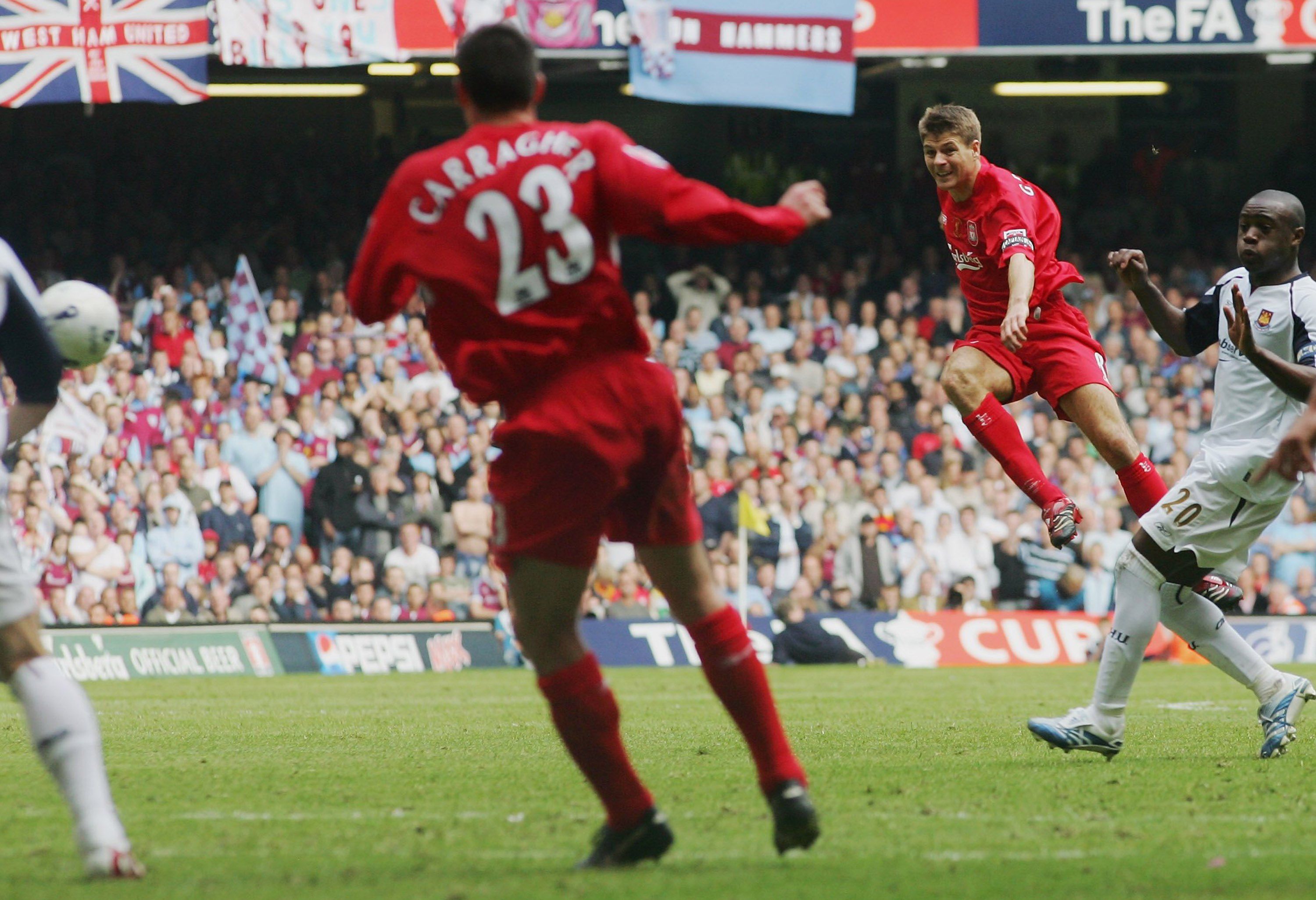 Steven Gerrard scores in the 2006 FA Cup final