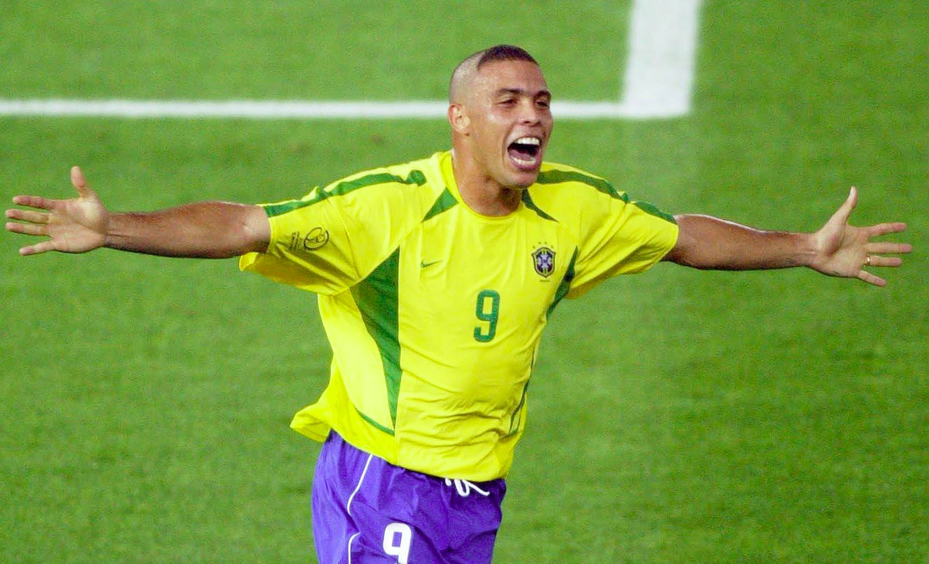 Ronaldo in the 2002 World Cup final
