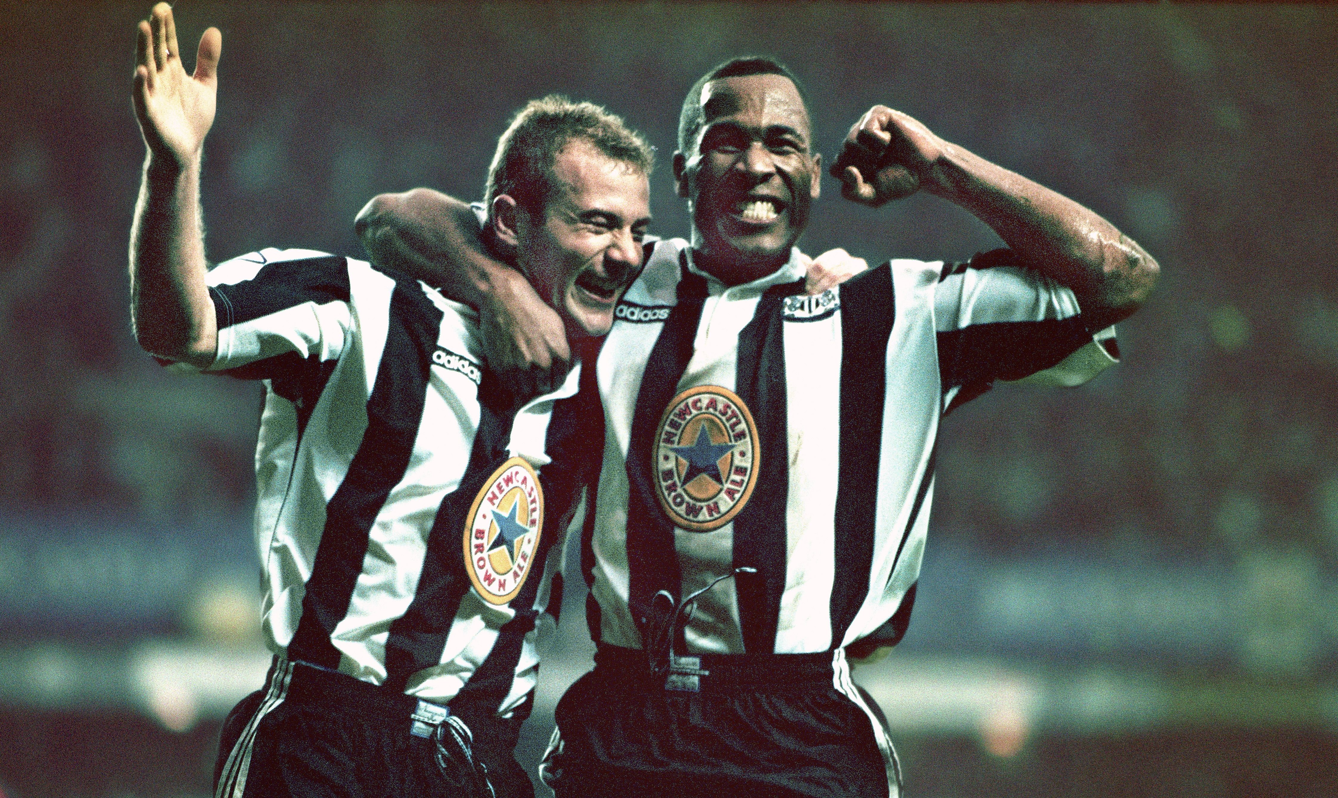 Shearer and Ferdinand celebrate at Newcastle