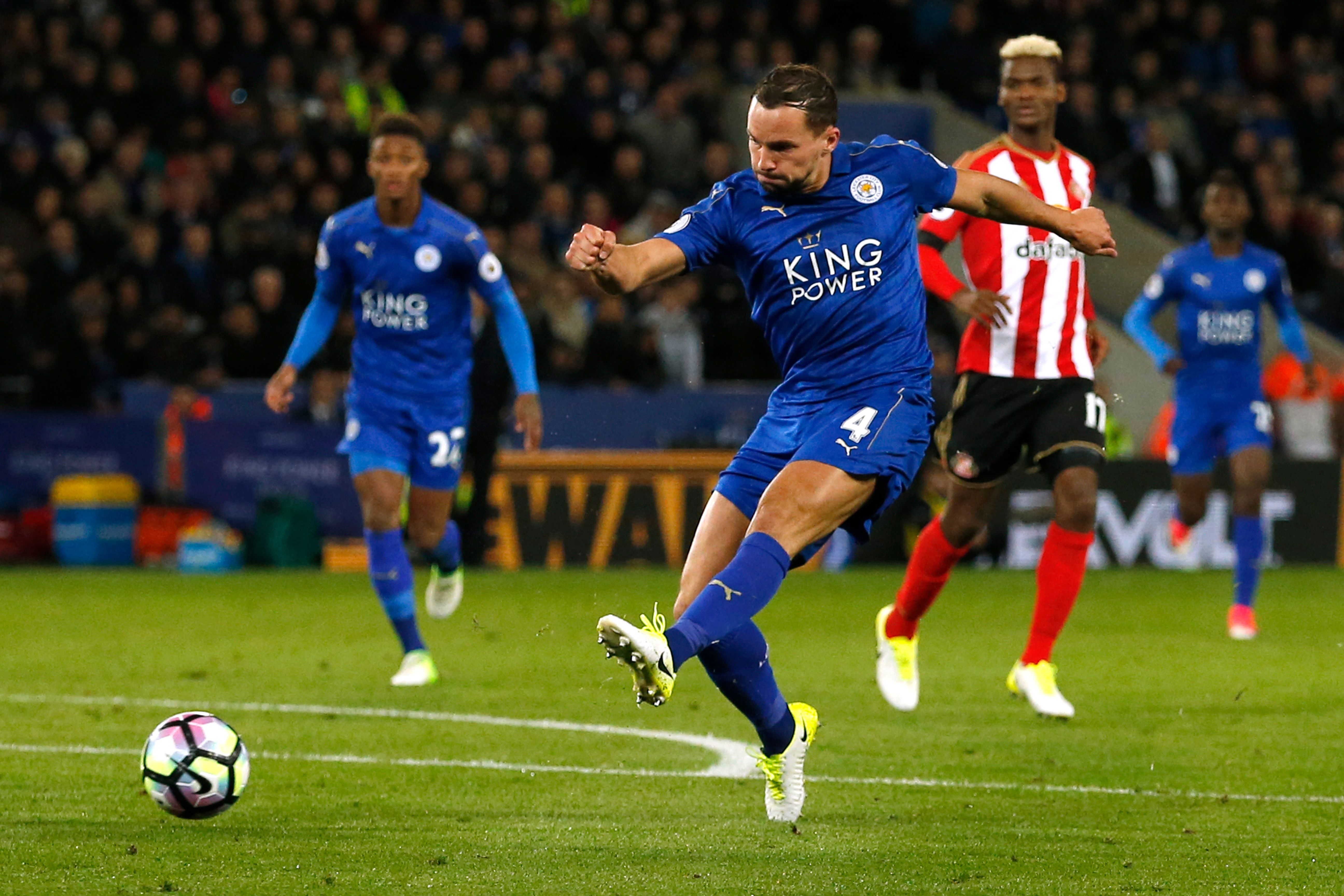 Leicester City's Danny Drinkwater shoots.