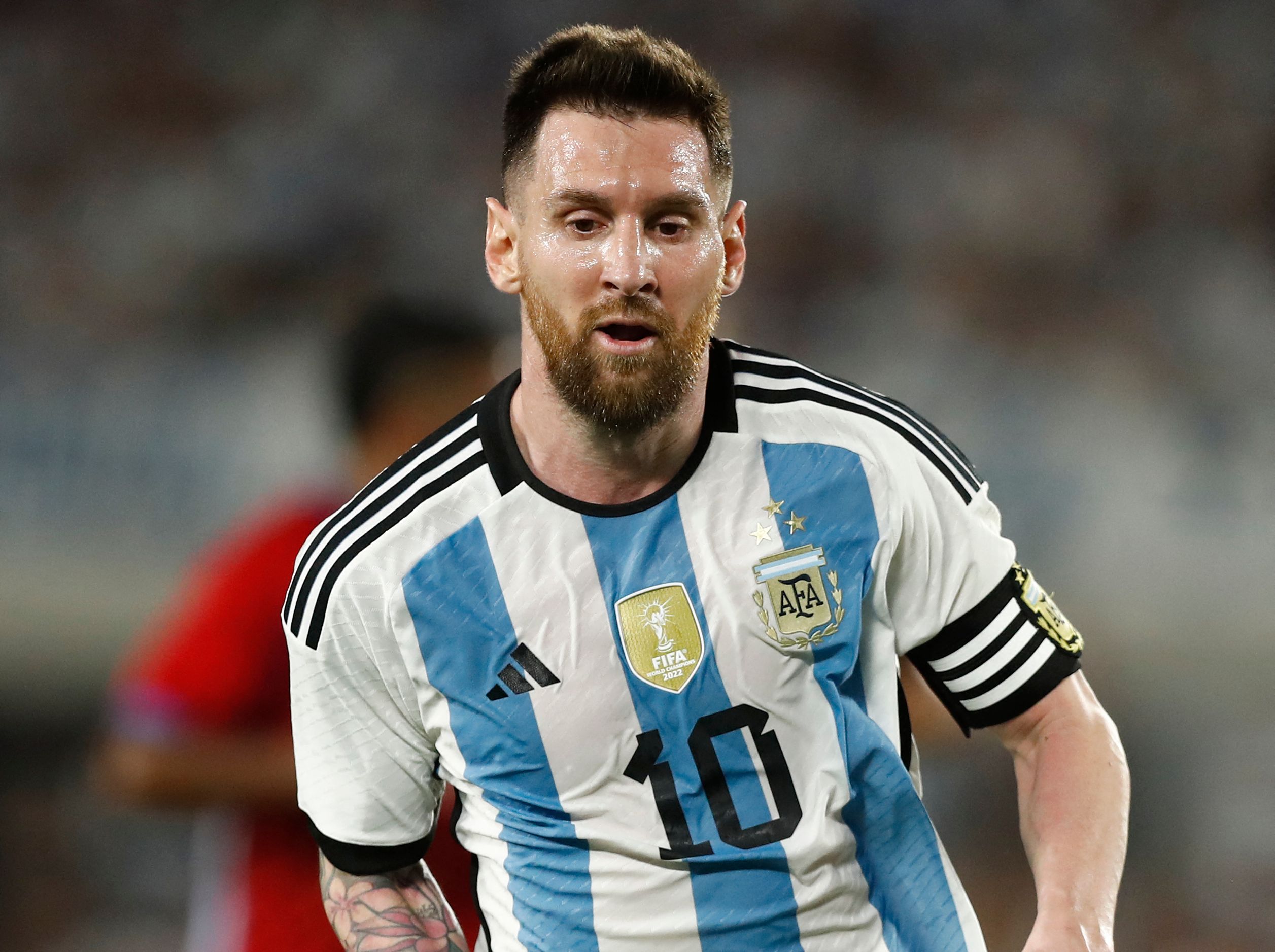 Lionel Messi's knees: The reason they look so bizarre has been explained