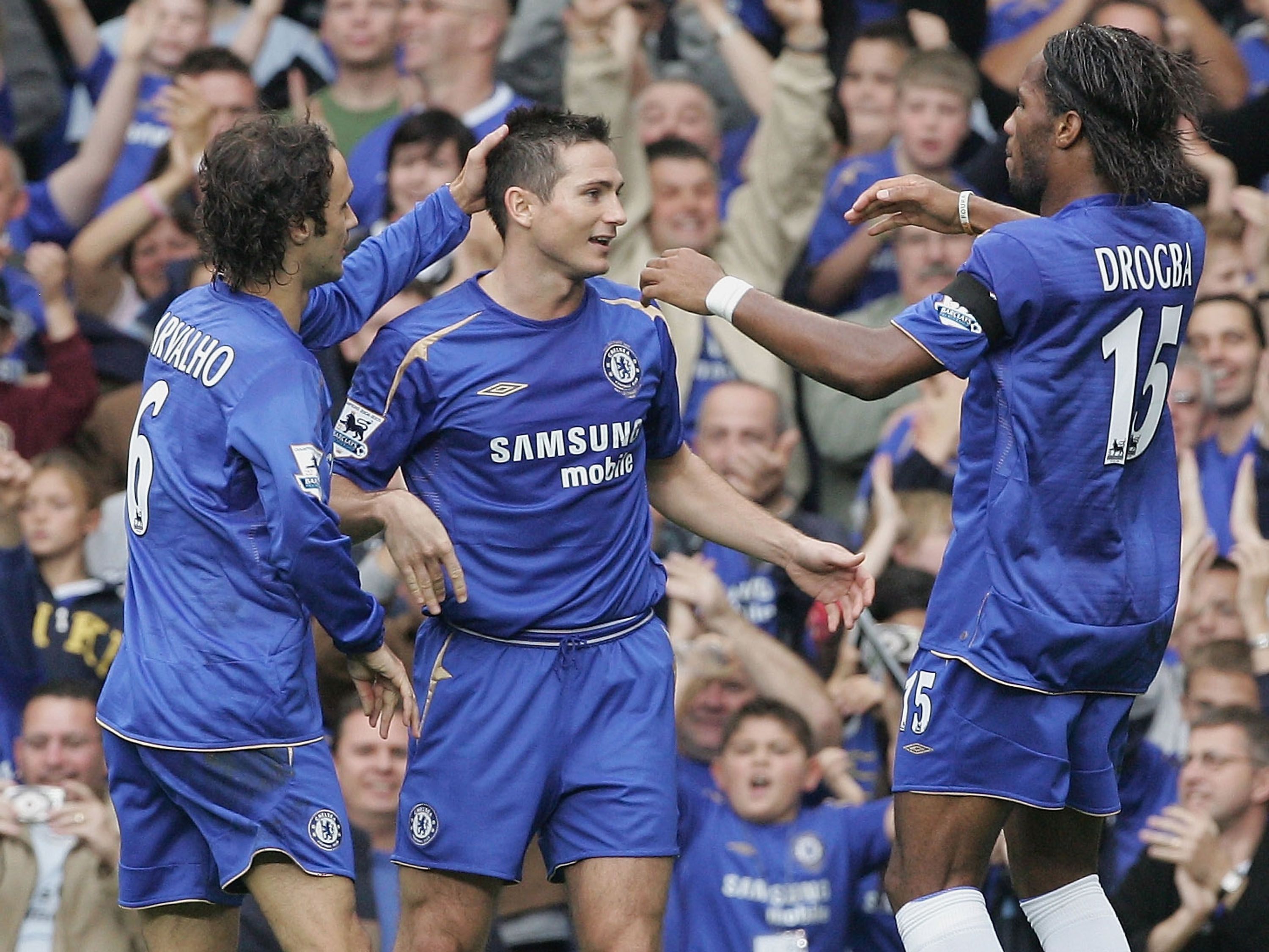 Goal scorer Frank Lampard of Chelsea celebrates