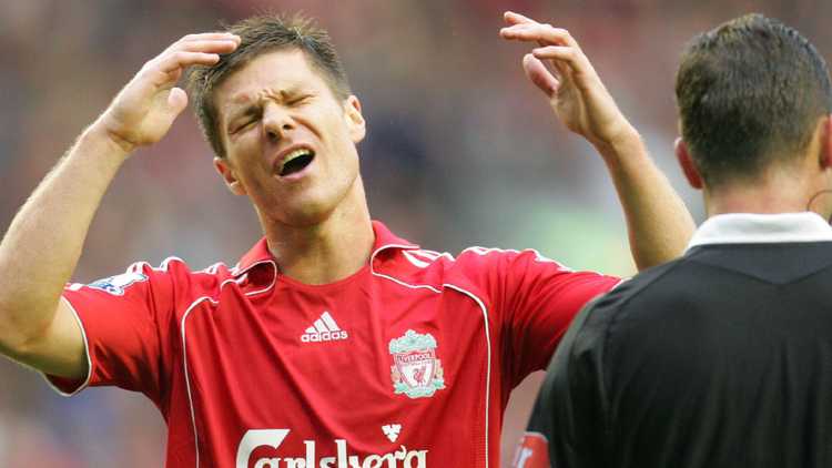 Liverpool-Xabi-Alonso
